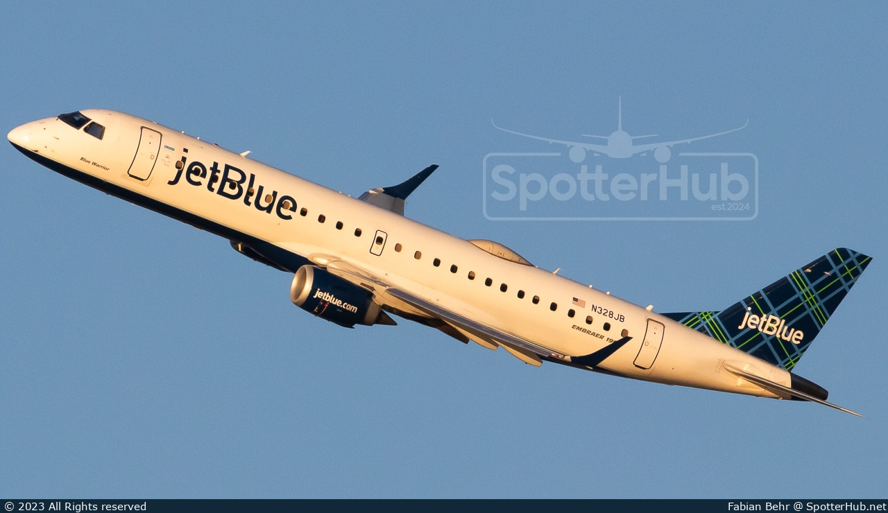 Photo of N328JB - Embraer ERJ-190AR operated by jetBlue Airways