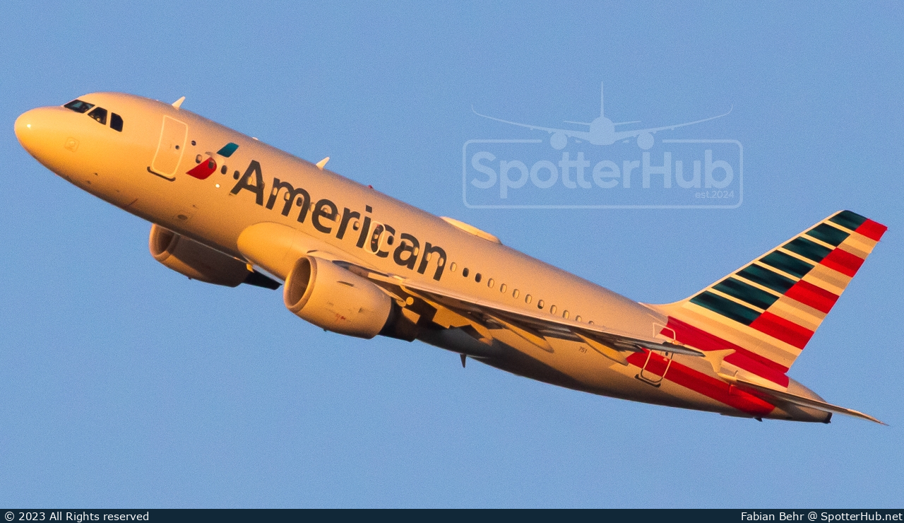 Photo of N751UW - Airbus A319-112 operated by American Airlines