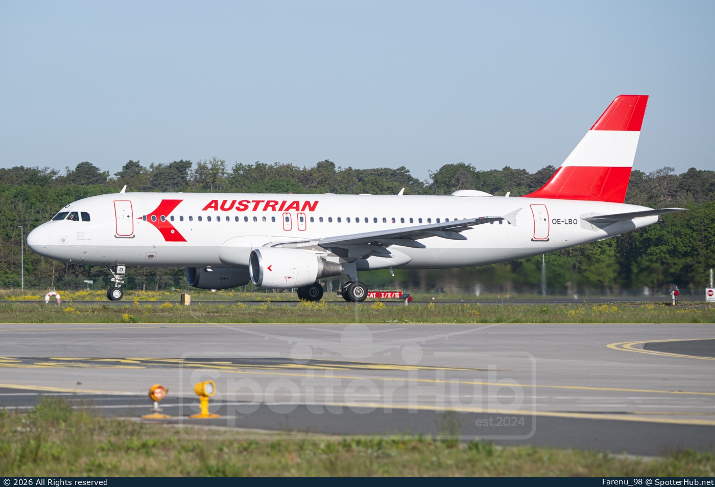Photo of OE-LBO - Airbus A320-214 operated by Austrian Airlines