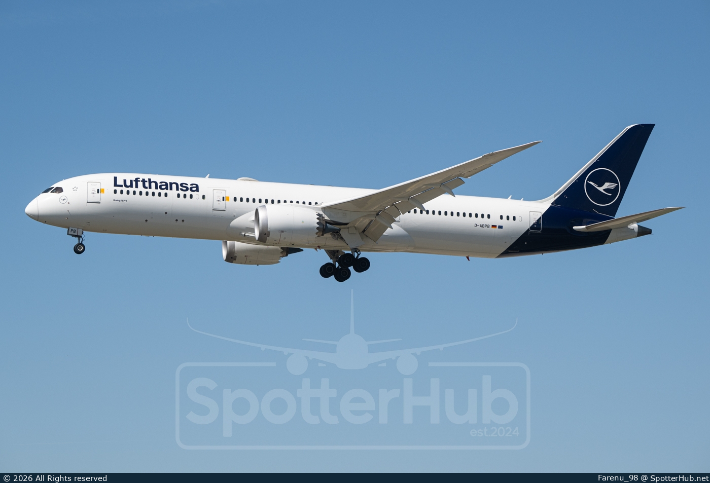 Photo of D-ABPB - Boeing 787-9 Dreamliner operated by Lufthansa