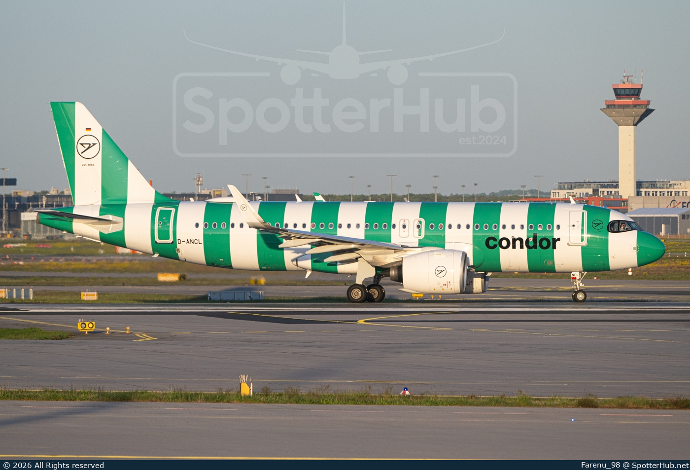 Photo of D-ANCL - Airbus A320-271N operated by Condor