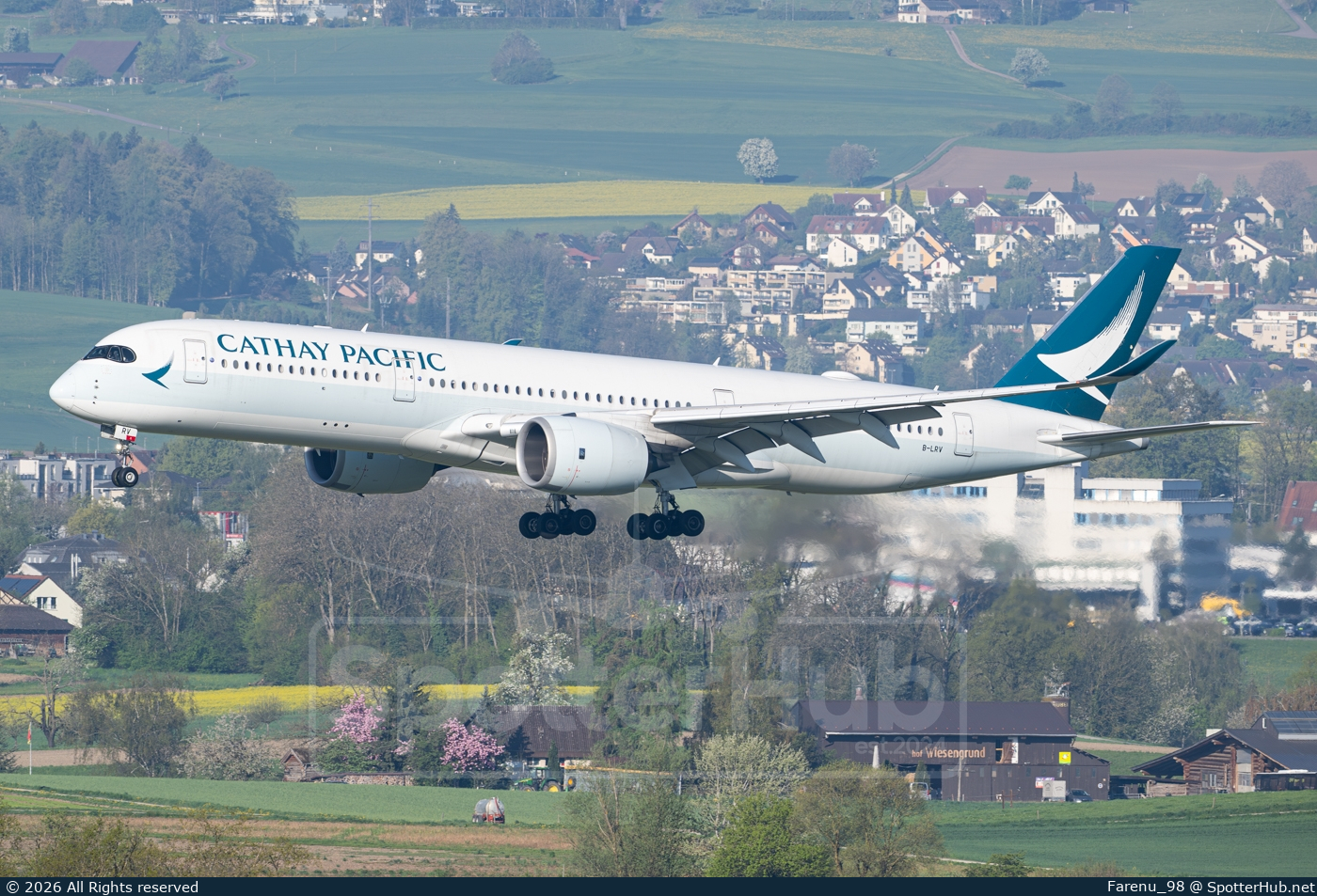 Photo of B-LRV - Airbus A350-941 operated by Cathay Pacific Airways
