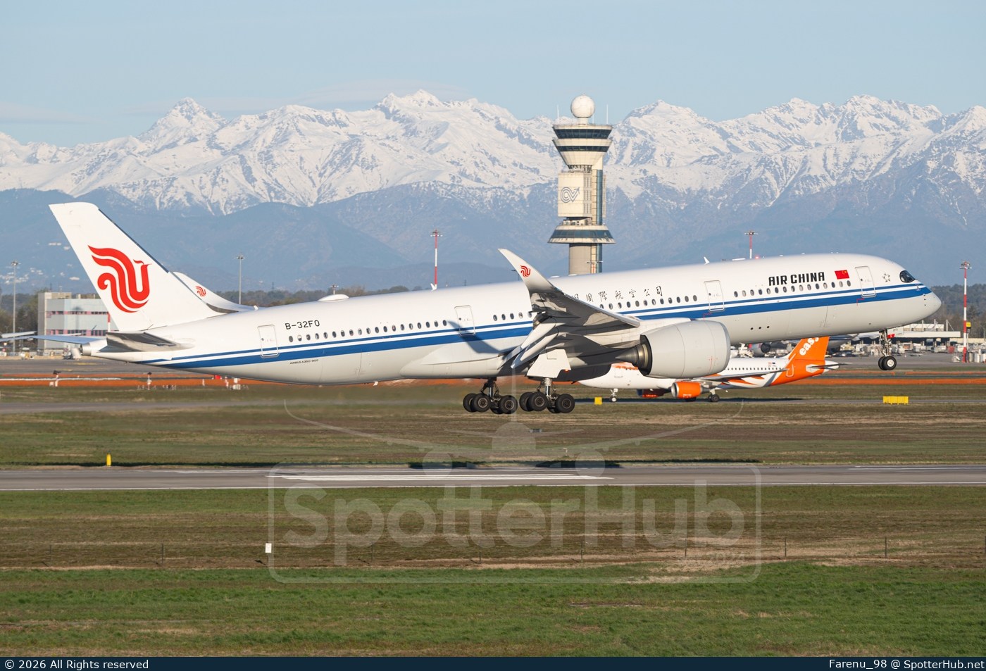 Photo of B-32F0 - Airbus A350-941 operated by Air China