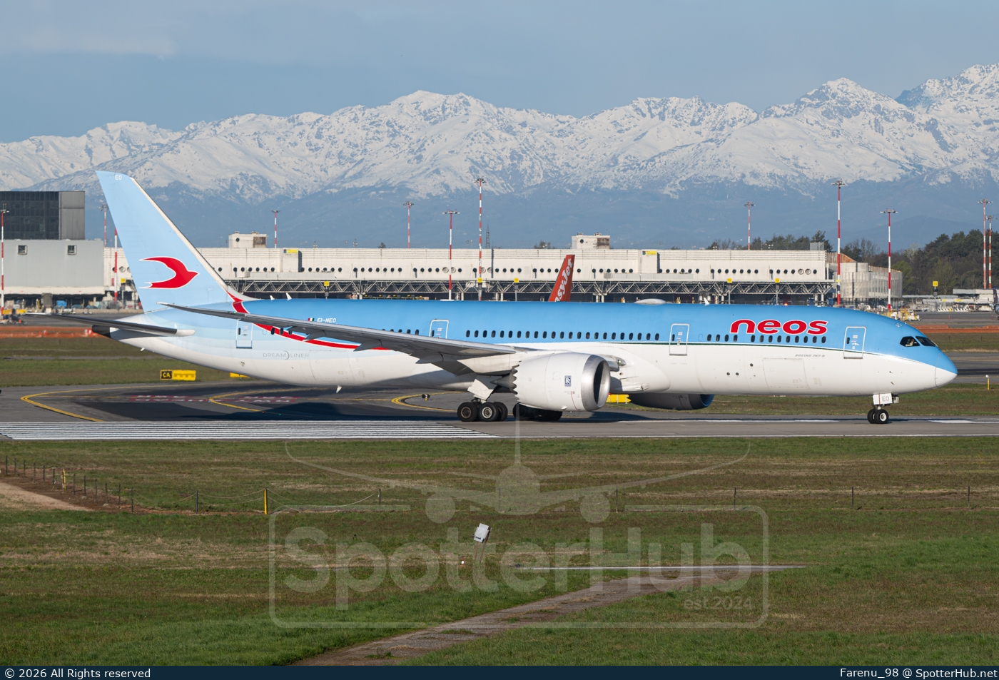 Photo of EI-NEO - Boeing 787-9 Dreamliner operated by Neos