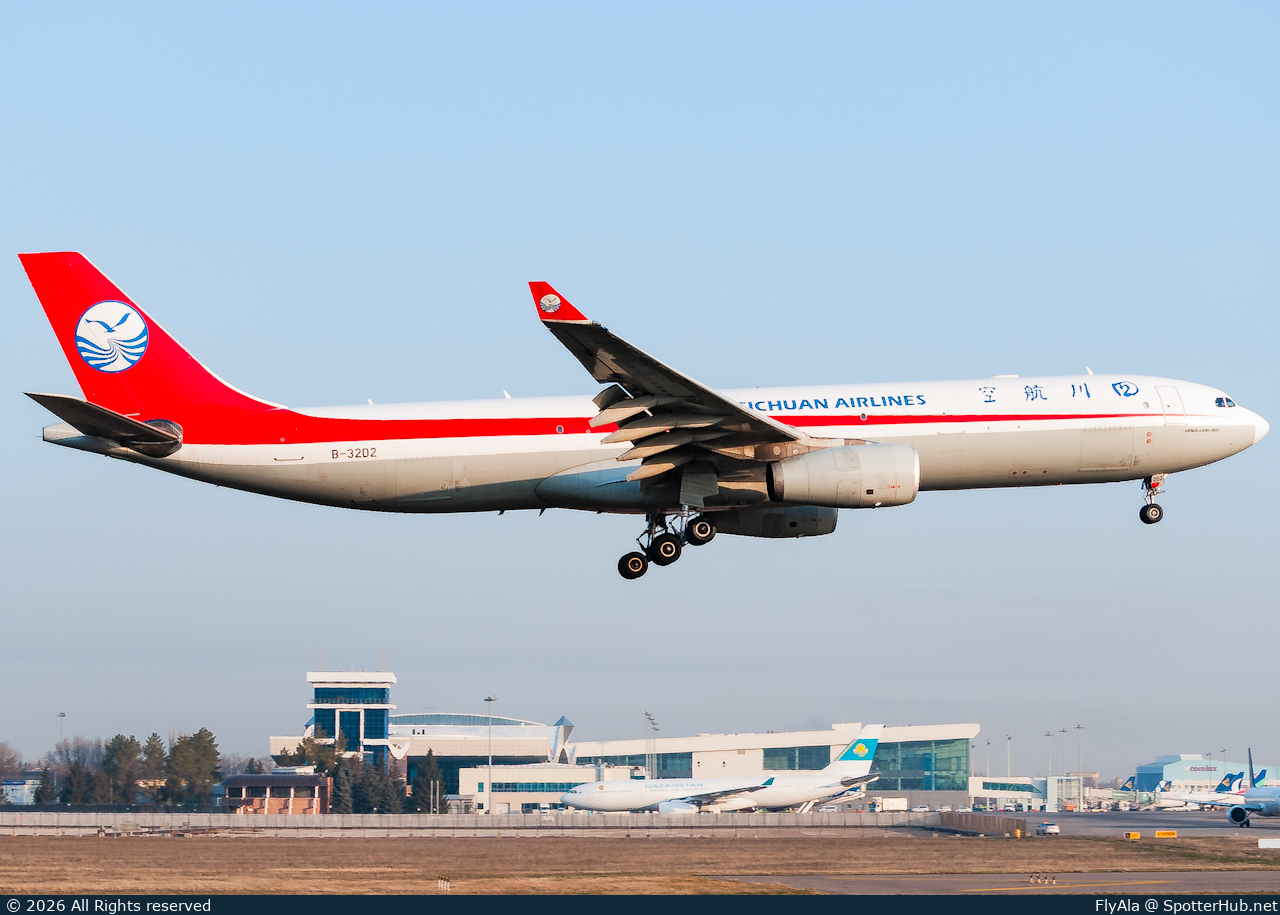 Photo of B-32D2 - Airbus A330-343(P2F) operated by Sichuan Airlines Cargo
