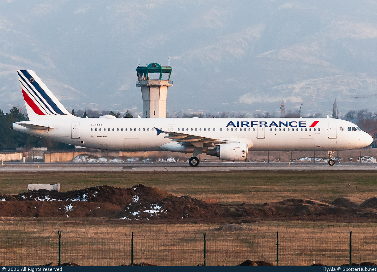 Photo of F-GTAP - Airbus A321-212 operated by Air France