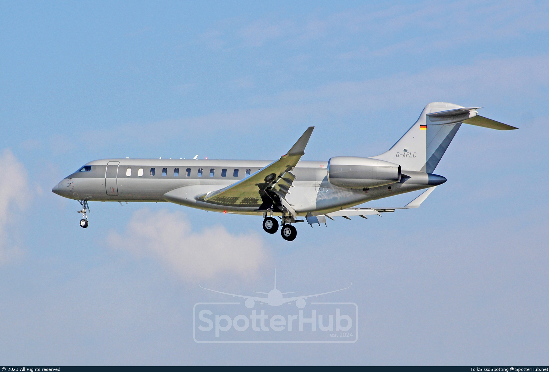 Photo of D-APLC - Bombardier Global 7500 operated by ACM Air Charter