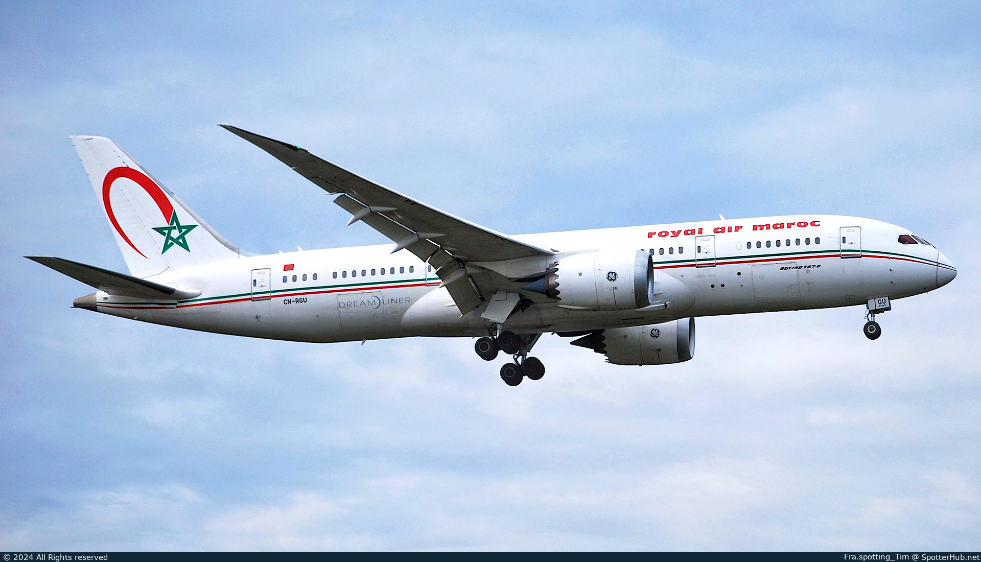 Photo of CN-RGU - Boeing 787-8 Dreamliner operated by Royal Air Maroc