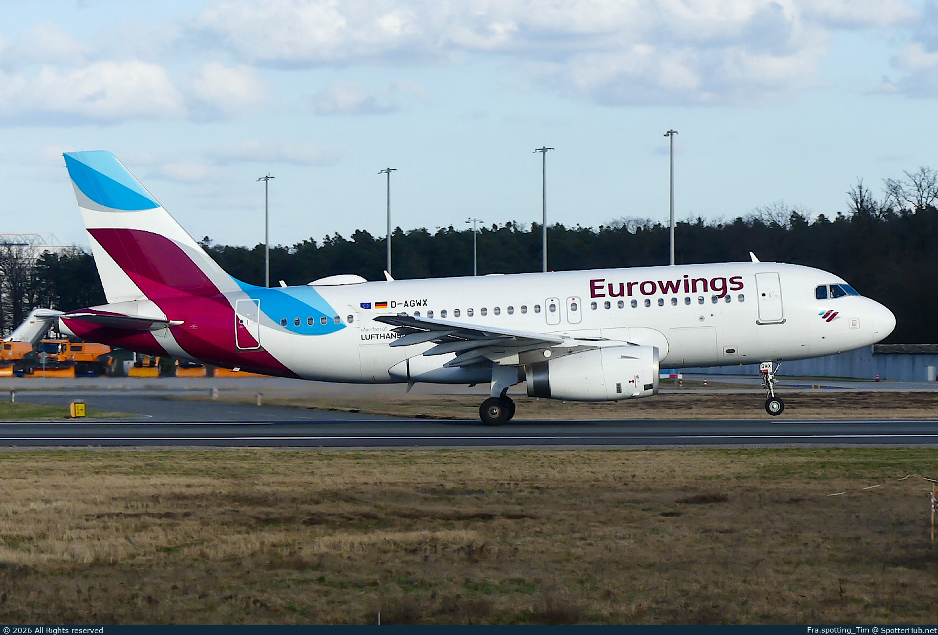 Photo of D-AGWX - Airbus A319-132 operated by Eurowings