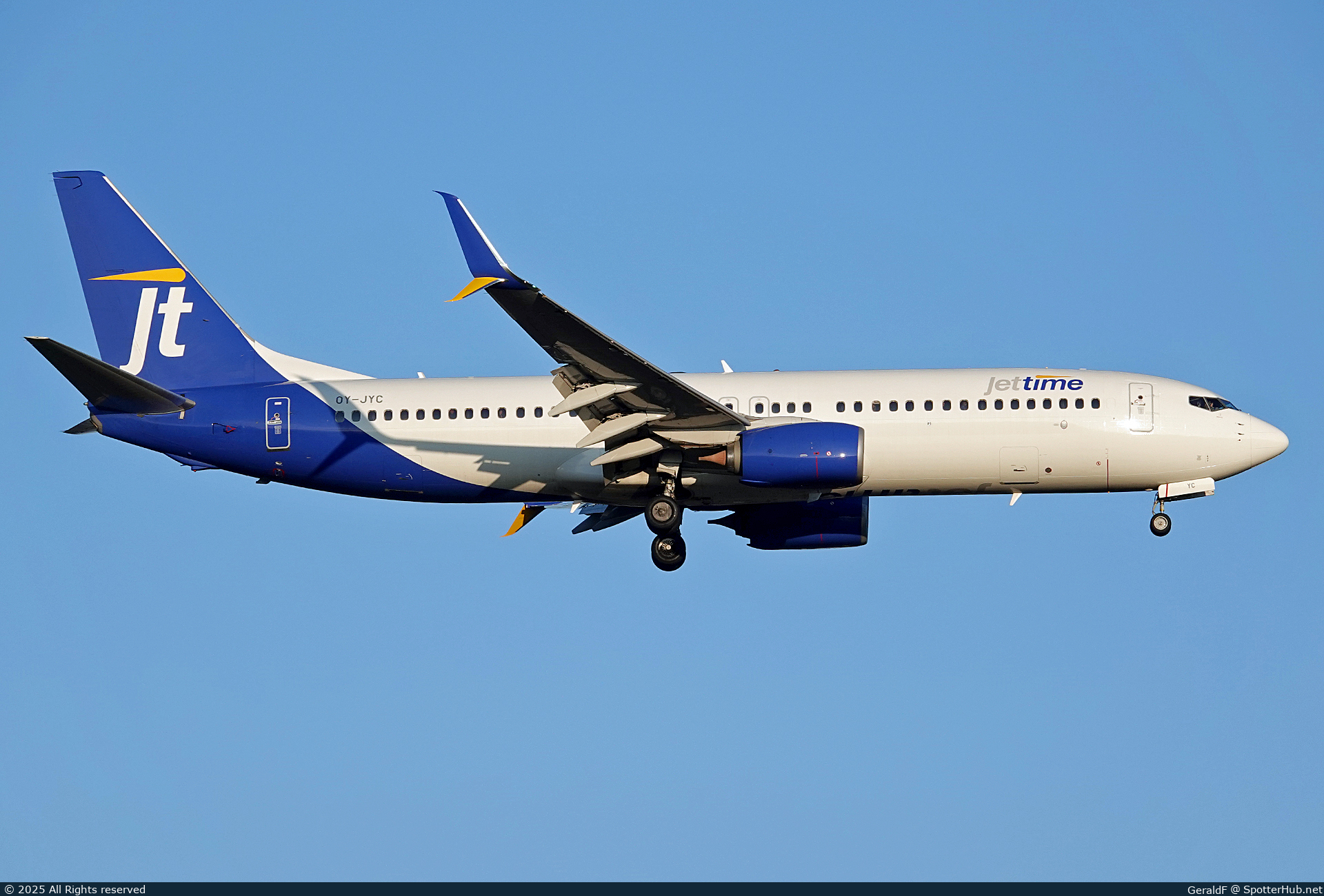Photo of OY-JYC - Boeing 737-8KN operated by Jettime