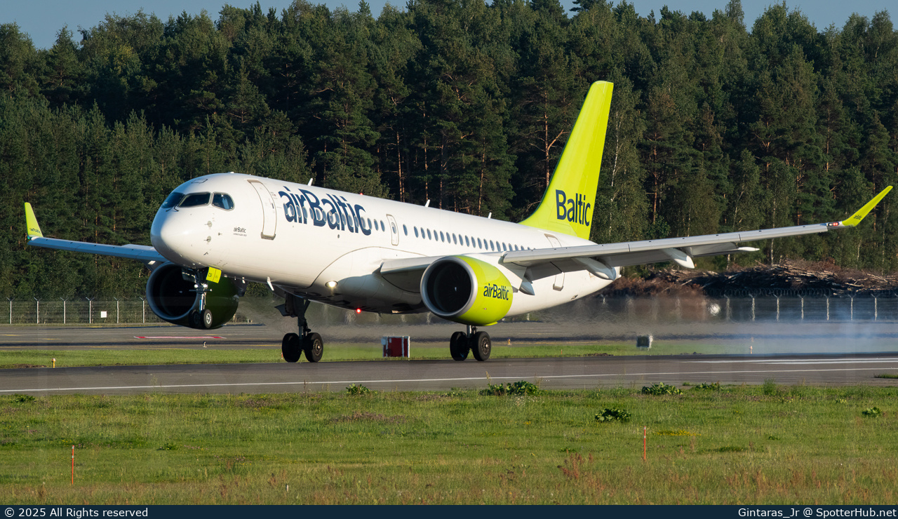 Photo of YL-CSC - Airbus A220-300 operated by airBaltic