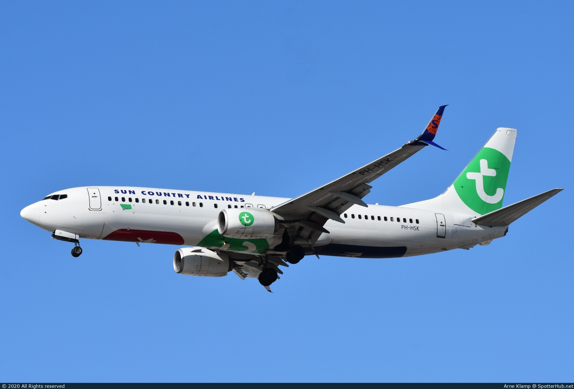 Photo of PH-HSK - Boeing 737-8K2 operated by Sun Country Airlines (opb Transavia)