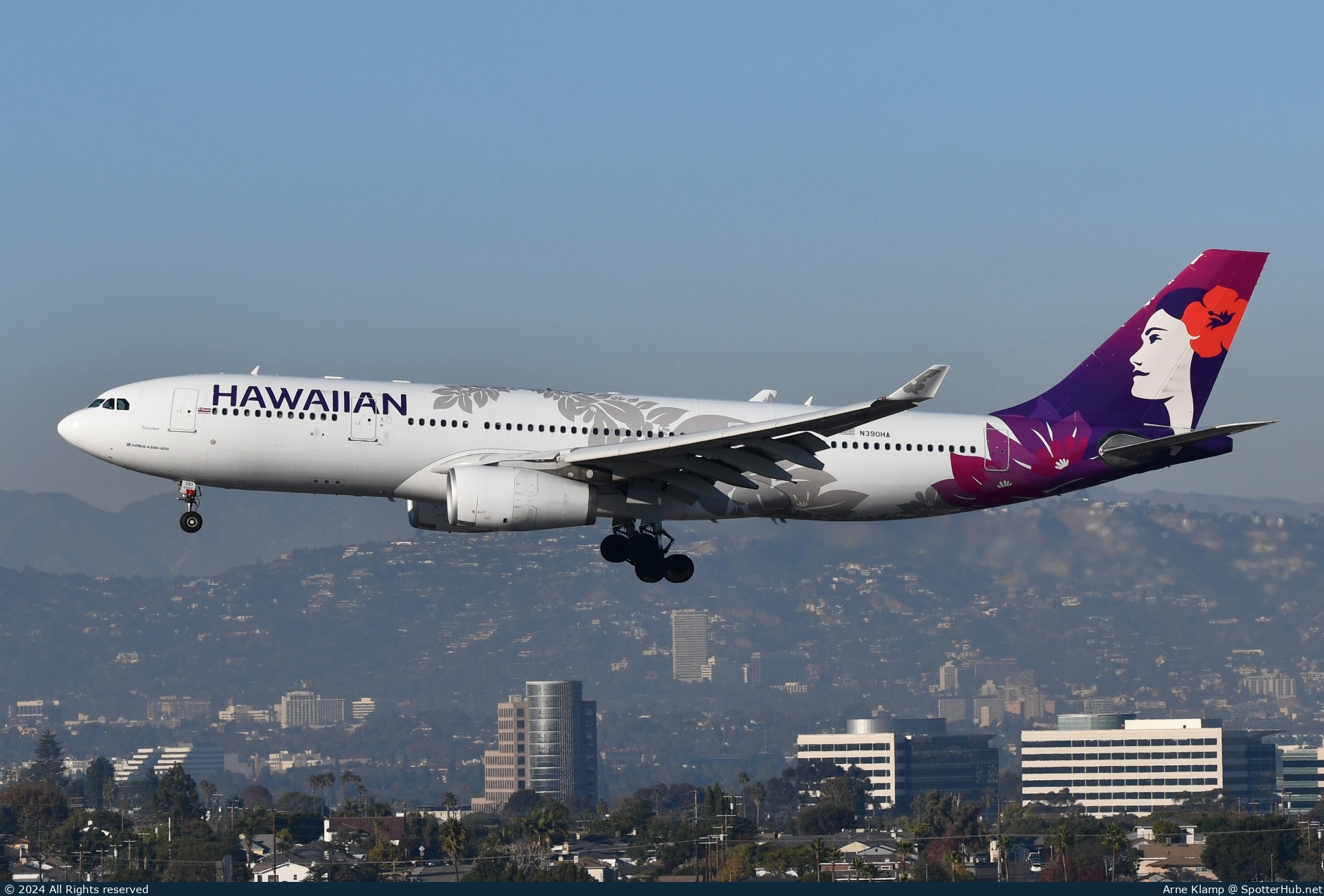 Photo of N390HA - Airbus A330-243 operated by Hawaiian Airlines