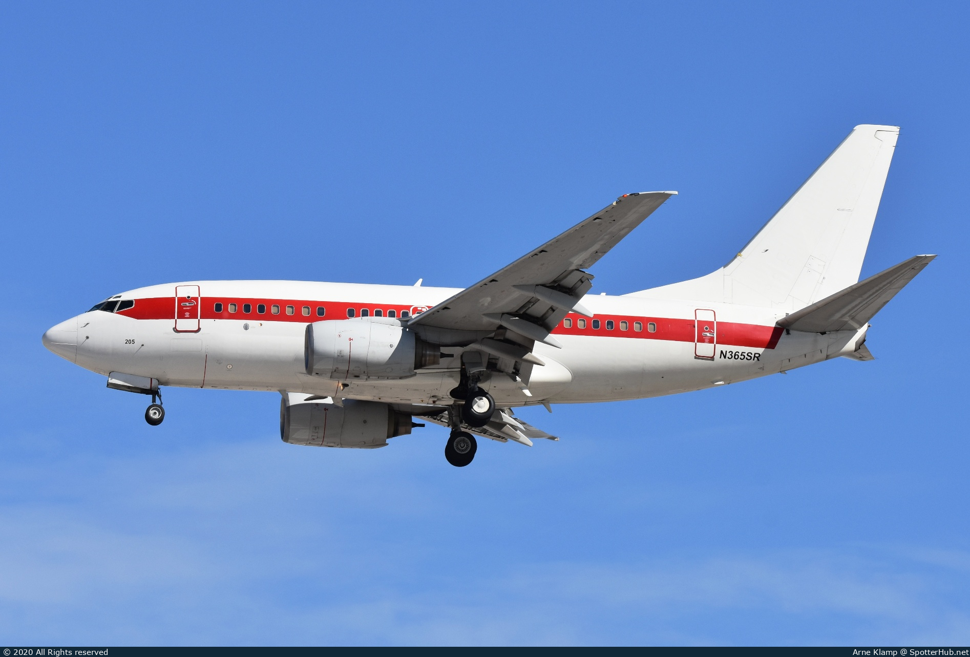 Photo of N365SR - Boeing 737-66N operated by AECOM