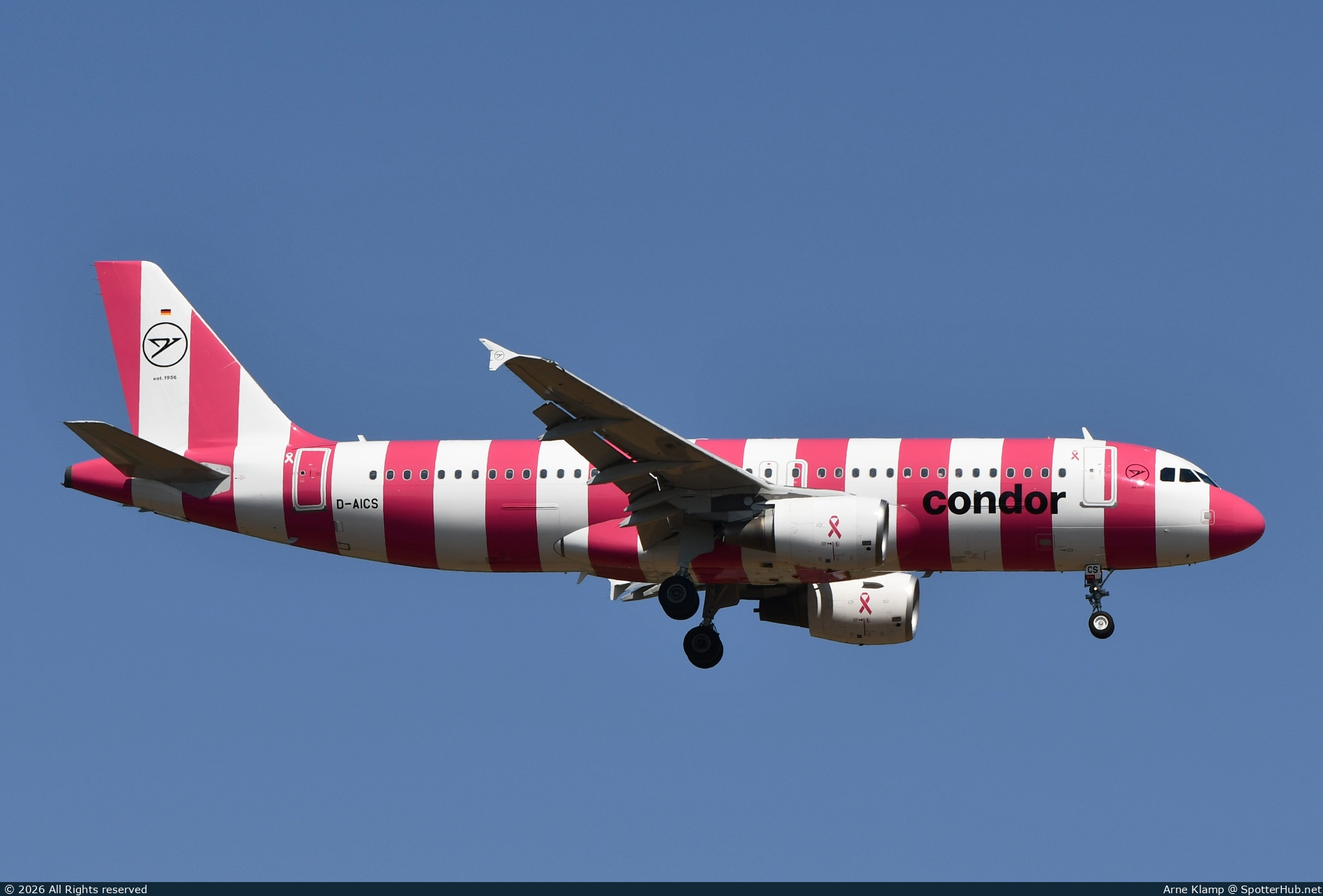 Photo of D-AICS - Airbus A320-214 operated by Condor