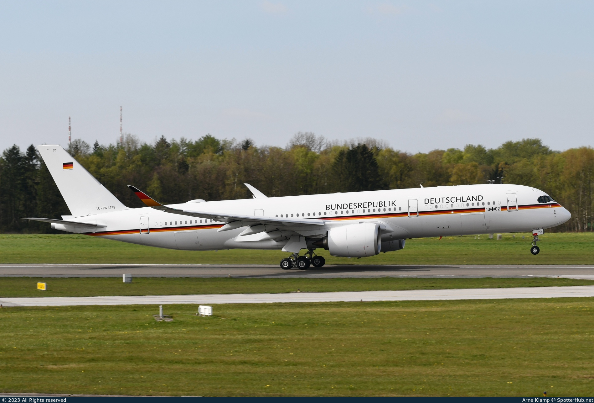 Photo of 10+02 - Airbus A350-941(CJ) operated by German Air Force