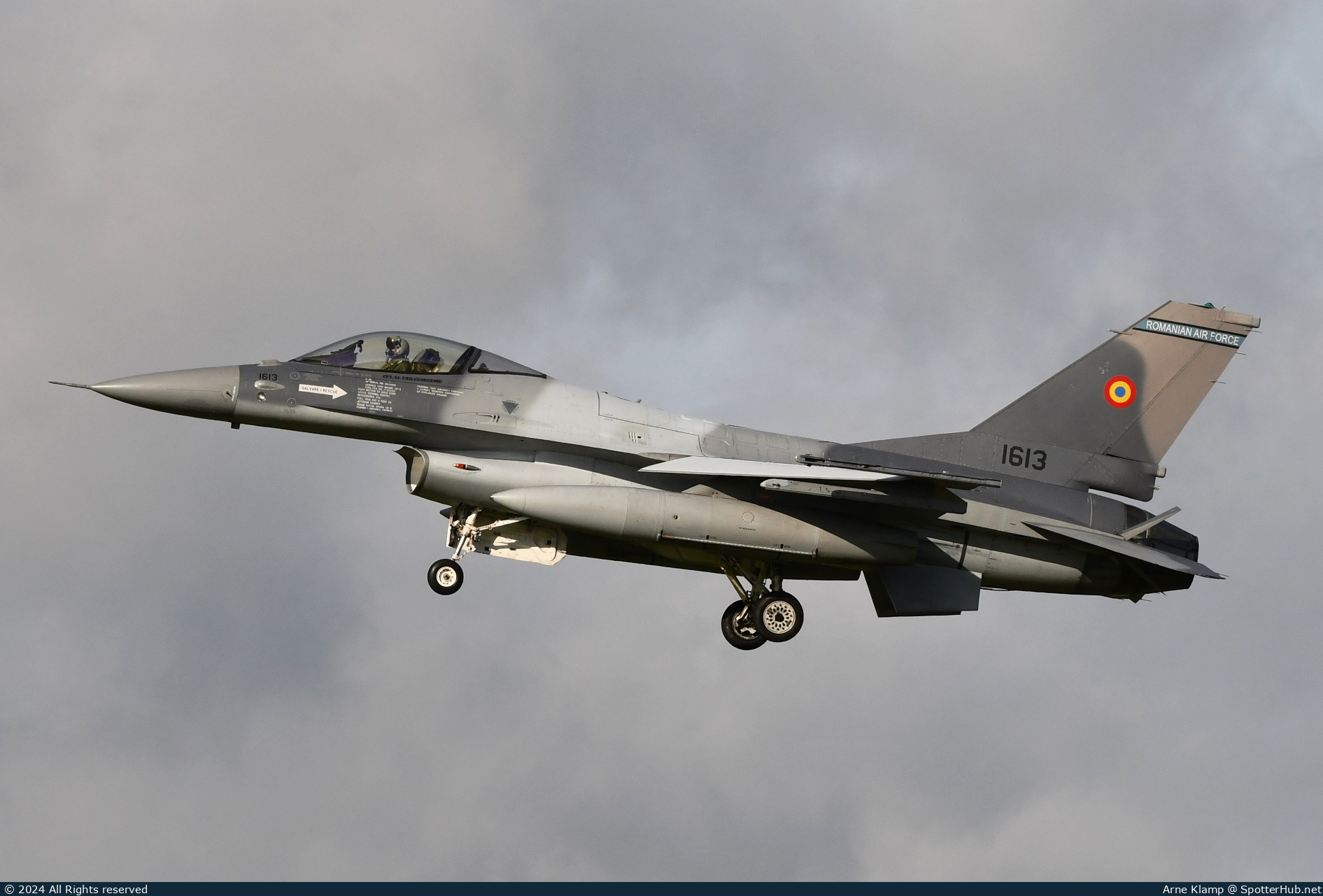 Photo of 1613 - General Dynamics F-16AM Fighting Falcon operated by Romanian Air Force