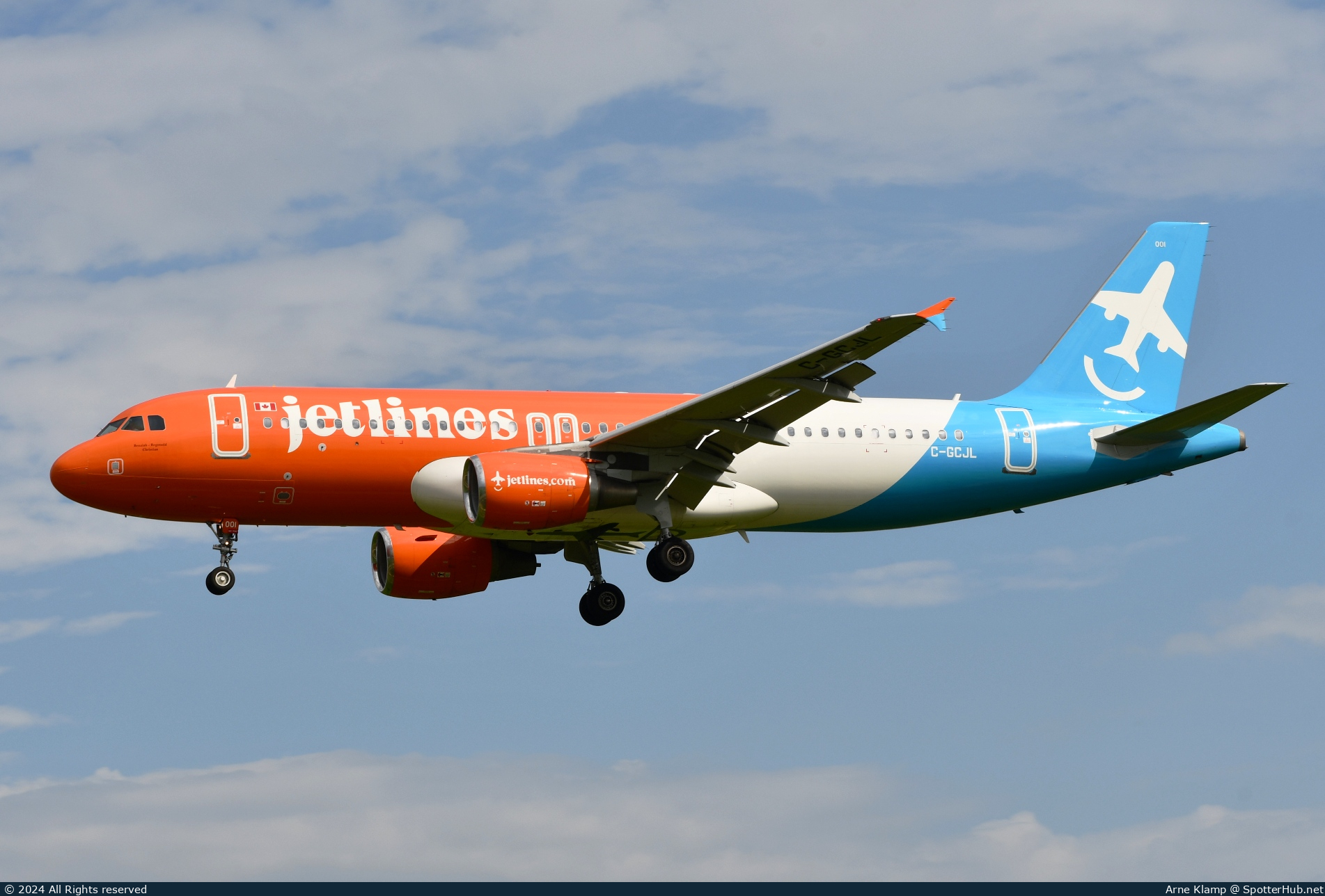 Photo of C-GCJL - Airbus A320-214 operated by Jetlines