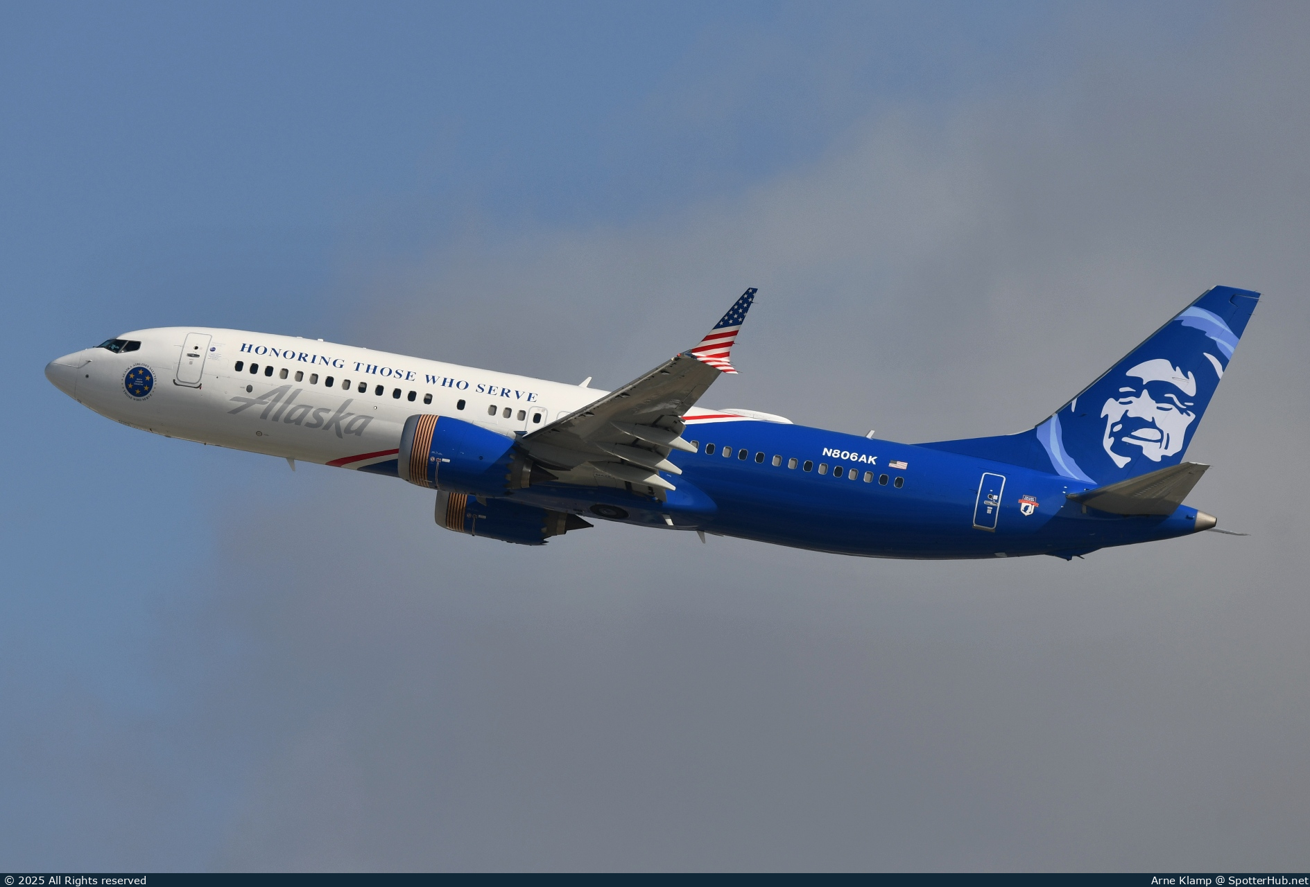 Photo of N806AK - Boeing 737 MAX 8 operated by Alaska Airlines