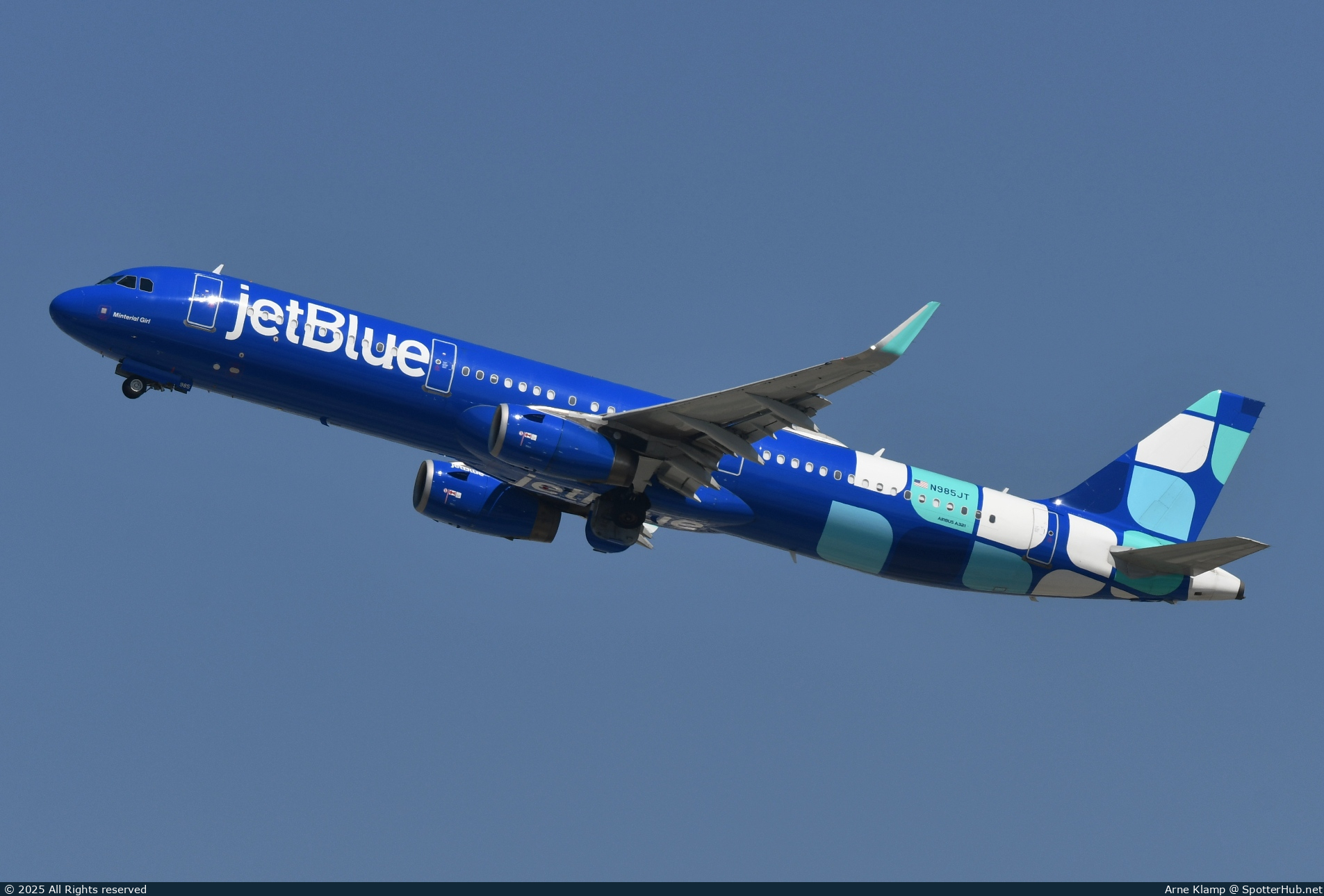 Photo of N985JT - Airbus A321-231 operated by jetBlue Airways