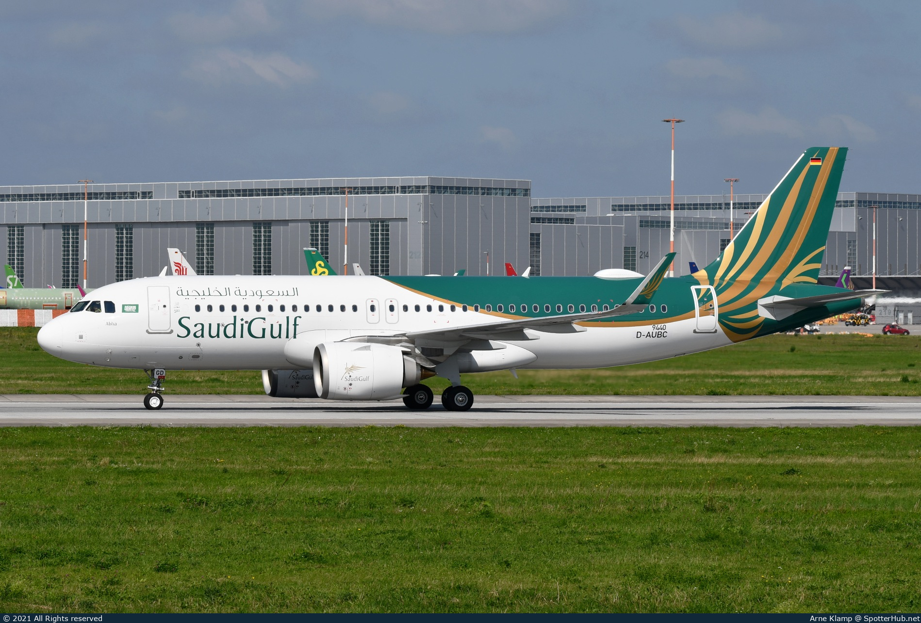Photo of D-AUBC - Airbus A320-251N operated by SaudiGulf Airlines