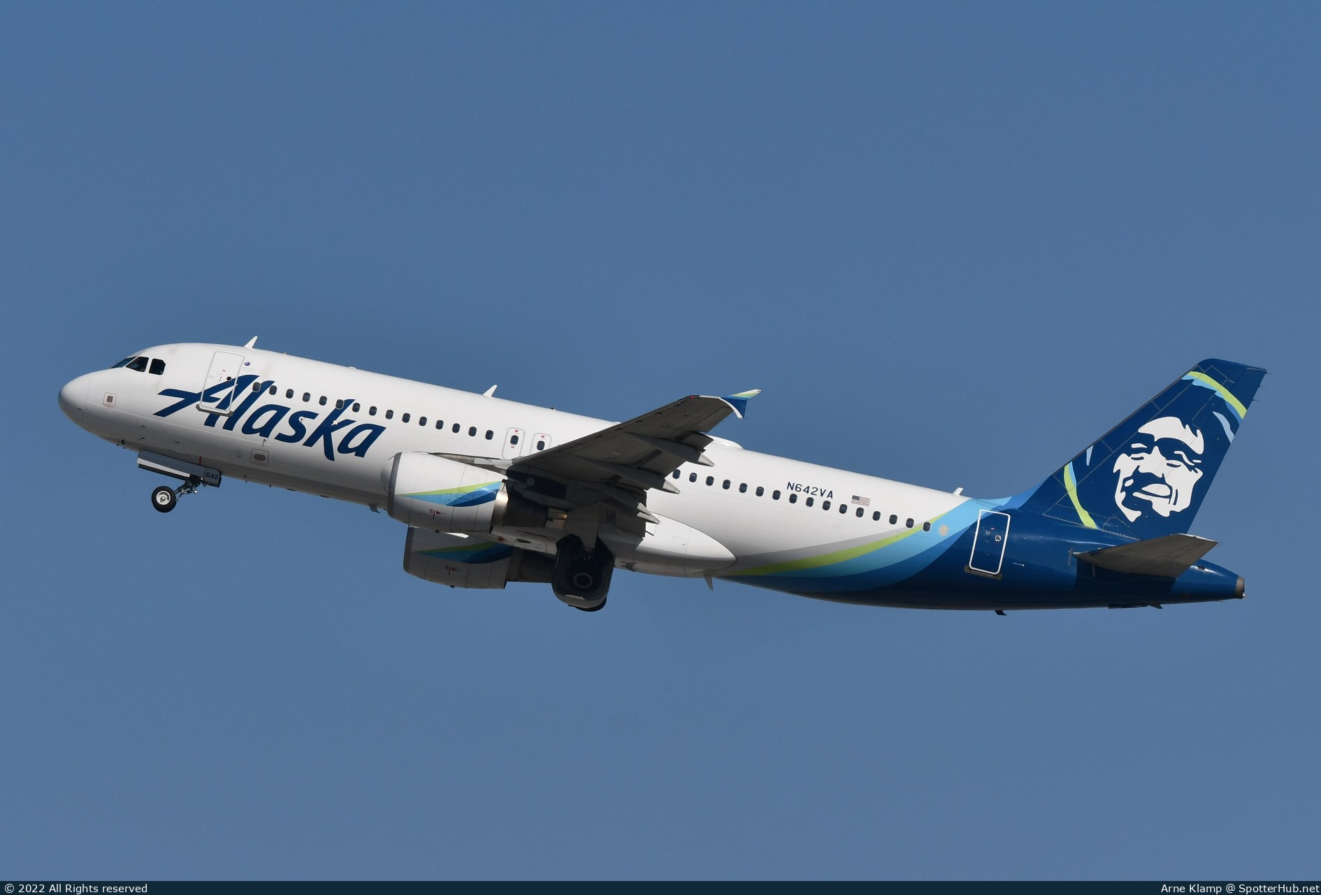 Photo of N642VA - Airbus A320-214 operated by Alaska Airlines