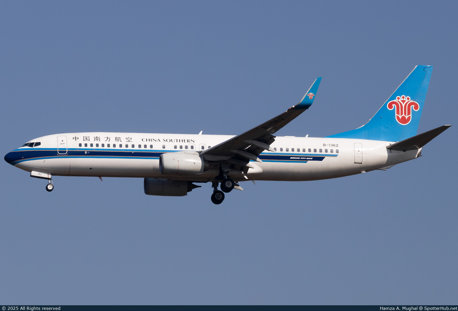 Photo of B-1362 - Boeing 737-81B operated by China Southern Airlines