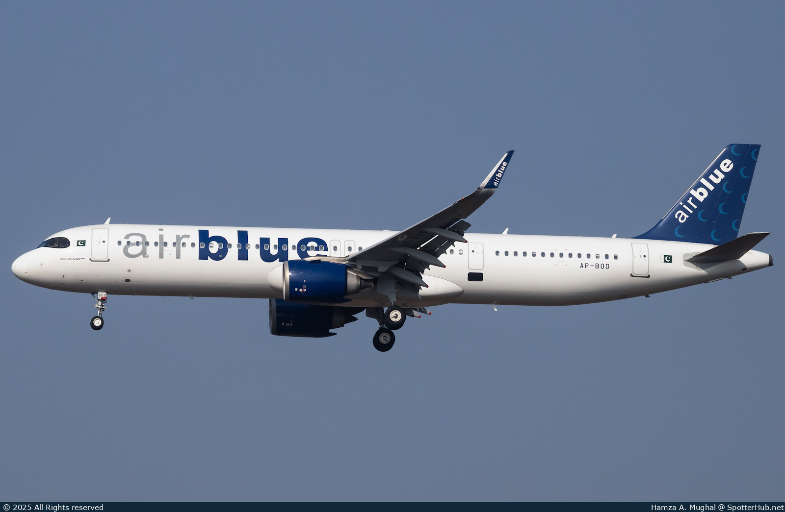 Photo of AP-BOD - Airbus A321-251NX operated by Airblue