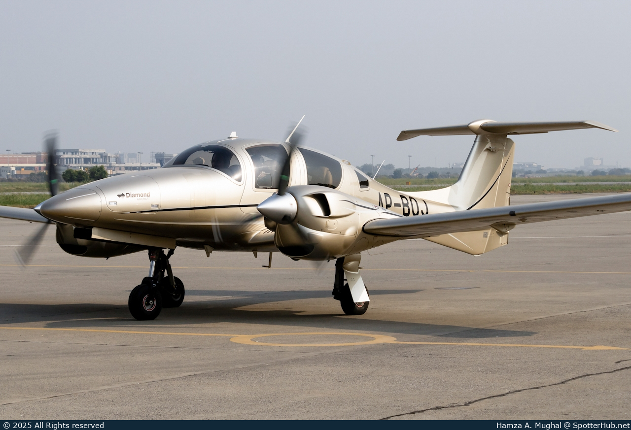 Photo of AP-BOJ - Diamond DA62 operated by Hybrid Aviation