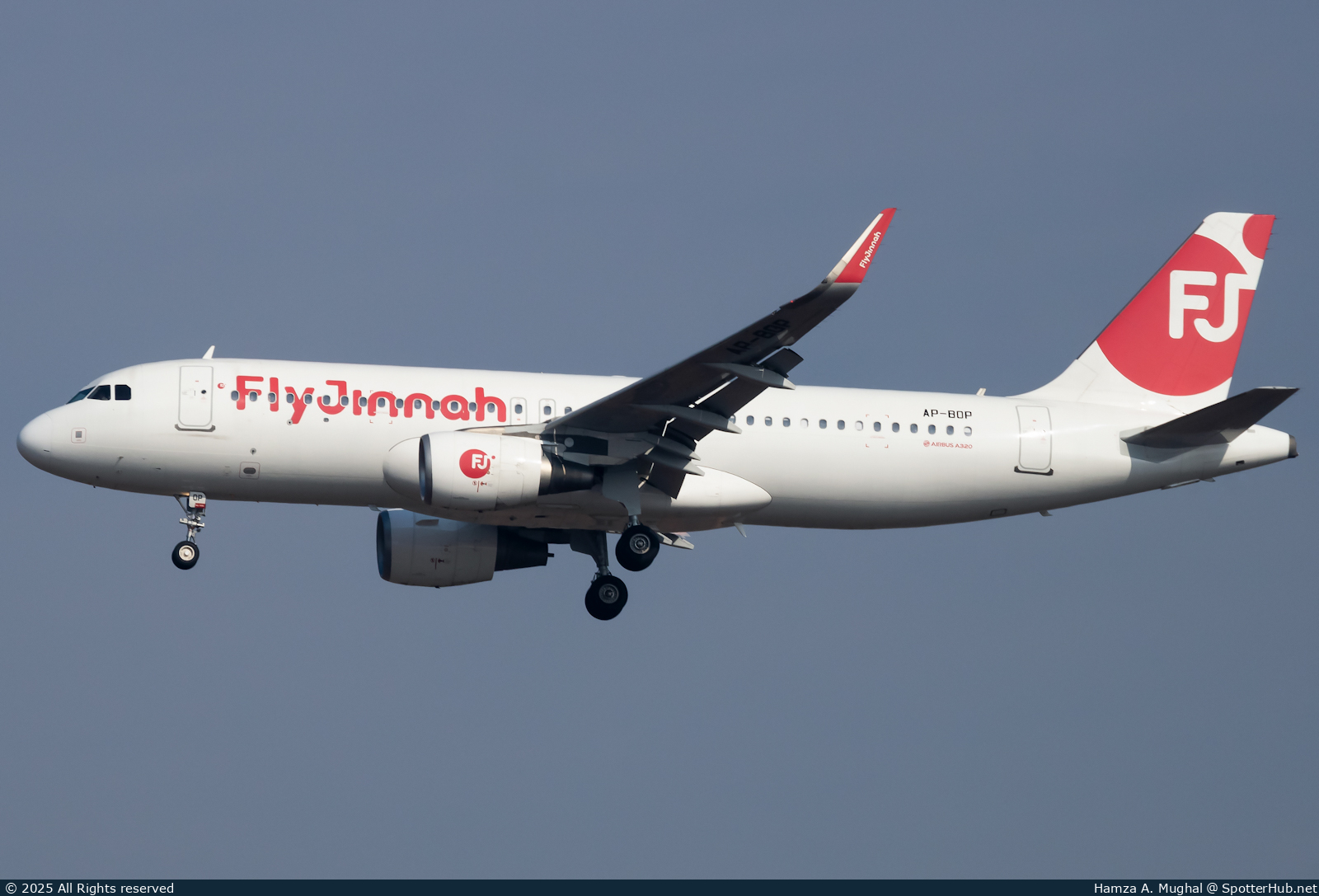 Photo of AP-BOP - Airbus A320-214 operated by Fly Jinnah