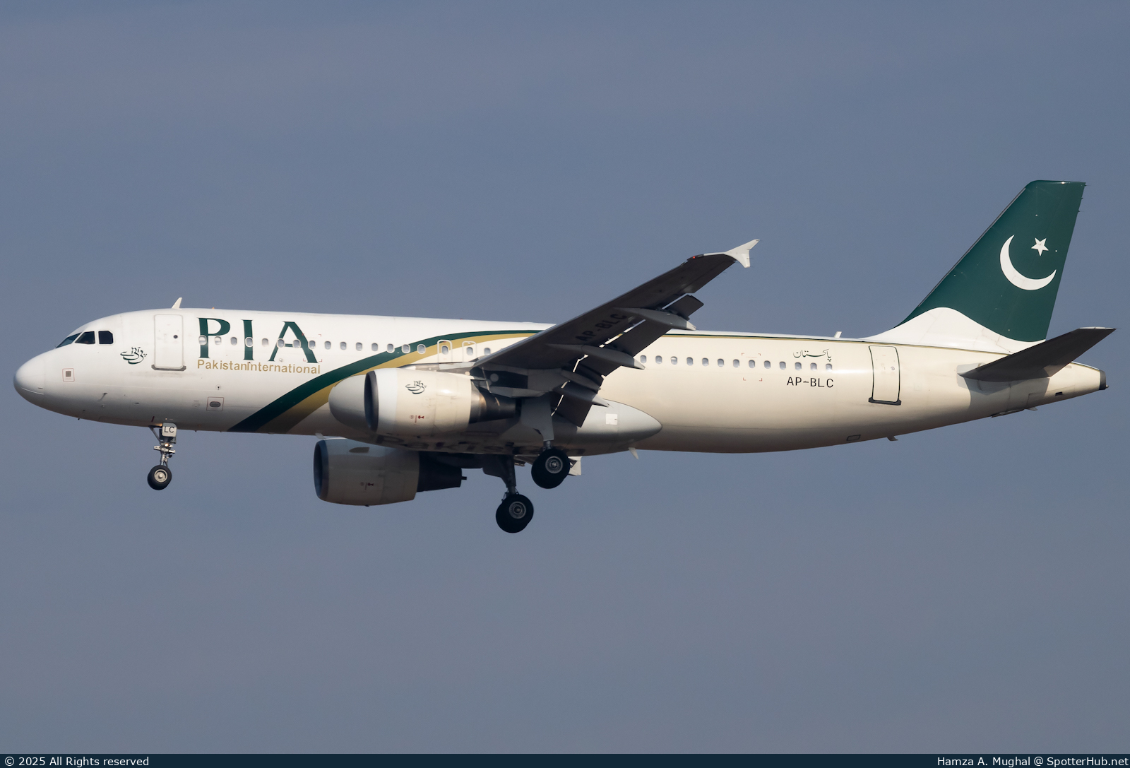 Photo of AP-BLC - Airbus A320-214 operated by PIA Pakistan International Airlines