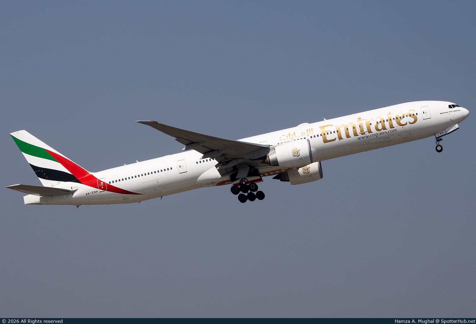 Photo of A6-ENH - Boeing 777-31H(ER) operated by Emirates
