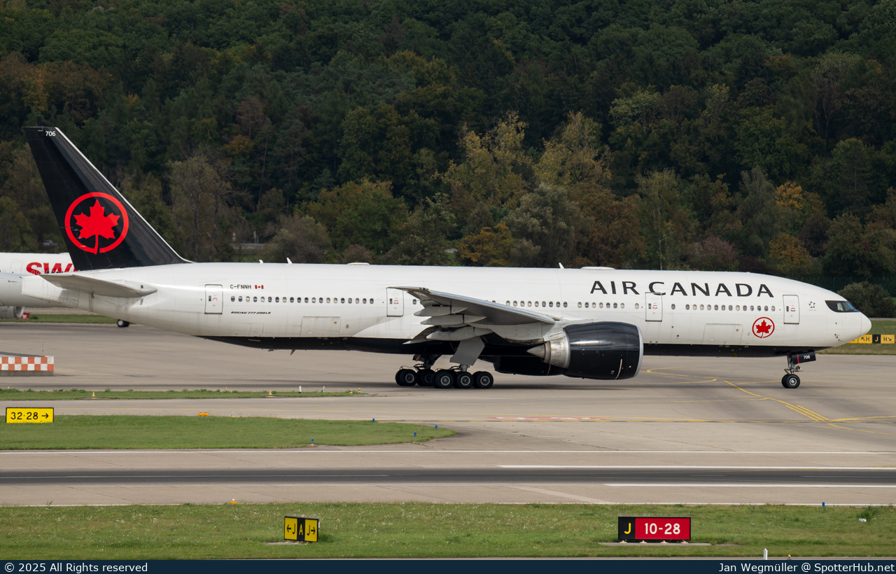 Photo of C-FNNH - Boeing 777-233(LR) operated by Air Canada