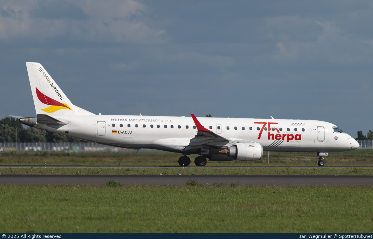 Photo of D-ACJJ - Embraer ERJ-190LR operated by German Airways