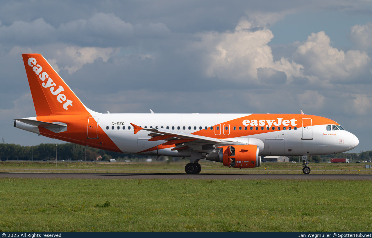 Photo of G-EZGI - Airbus A319-111 operated by easyJet