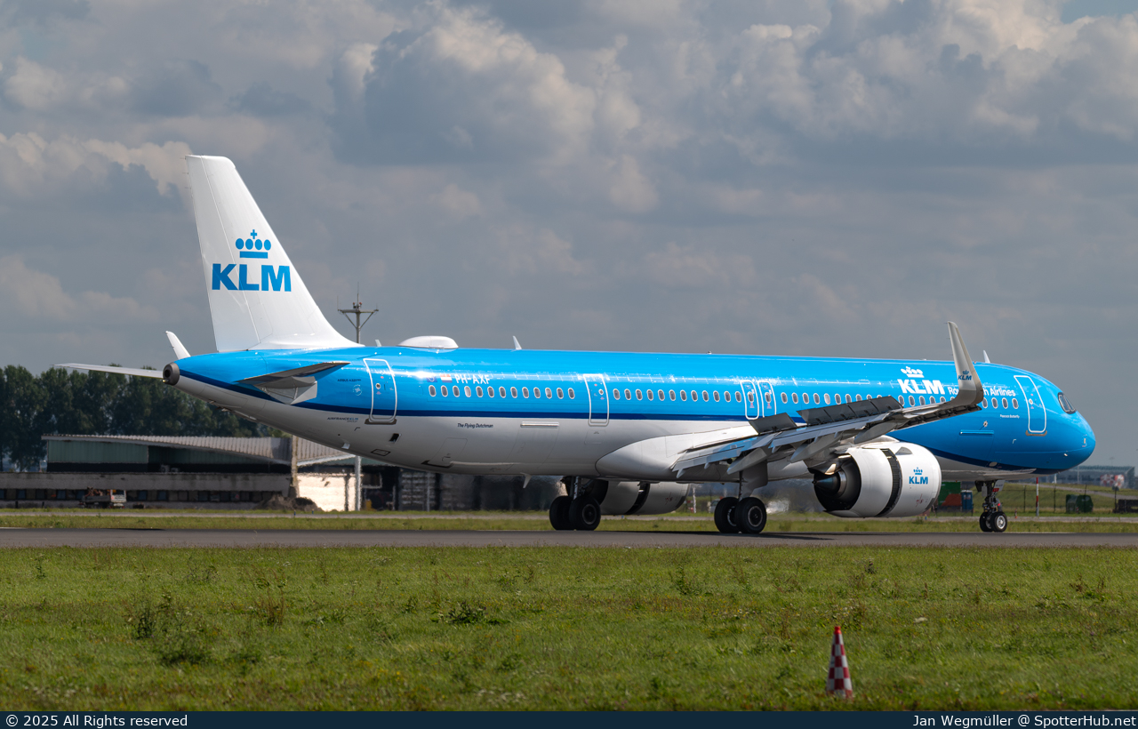Photo of PH-AXF - Airbus A321-252NX operated by KLM Royal Dutch Airlines