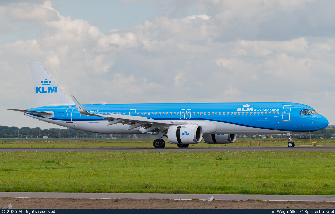 Photo of PH-AXI - Airbus A321-252NX operated by KLM Royal Dutch Airlines