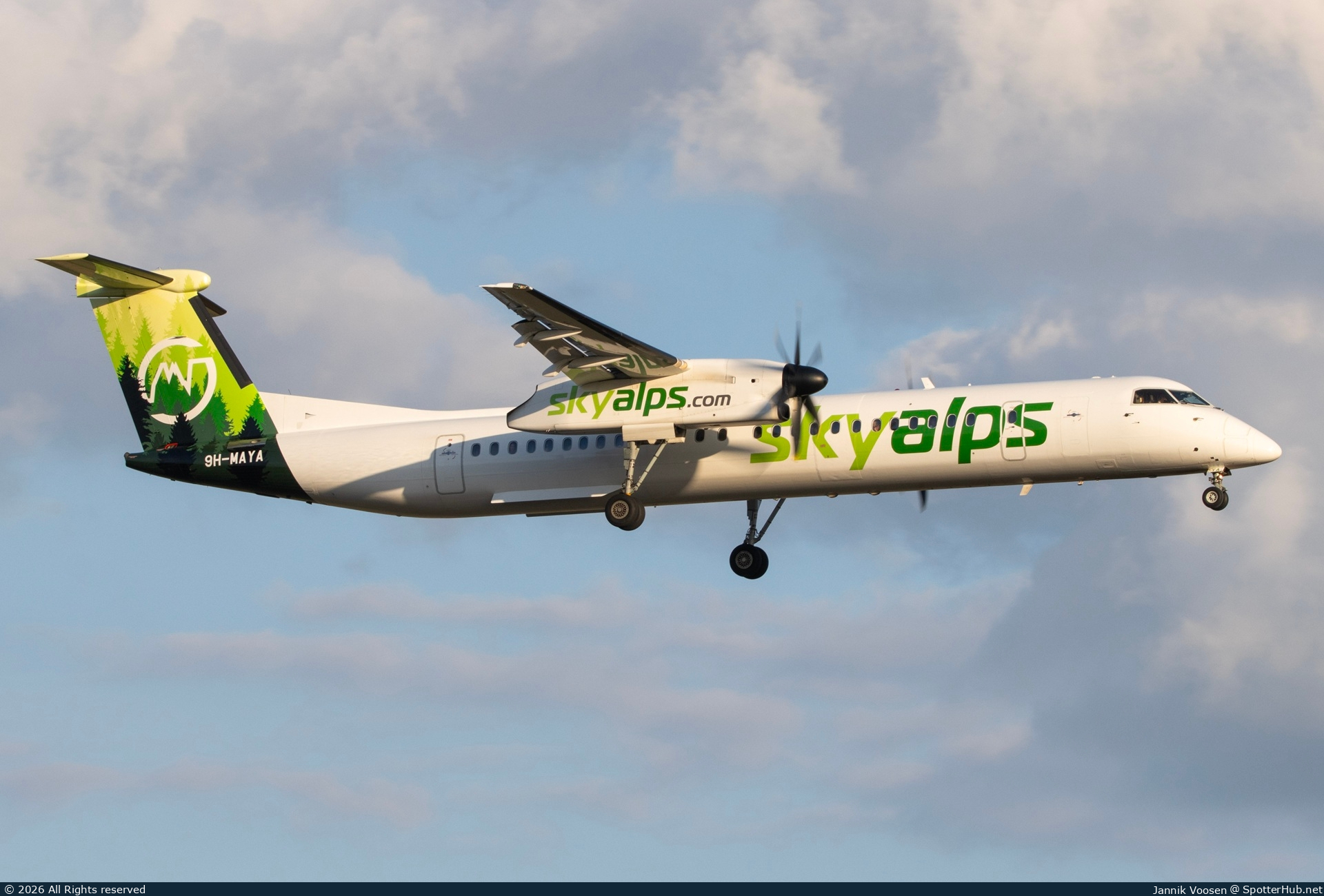 Photo of 9H-MAYA - Bombardier DHC-8-402 Dash 8 Q400 operated by SkyAlps