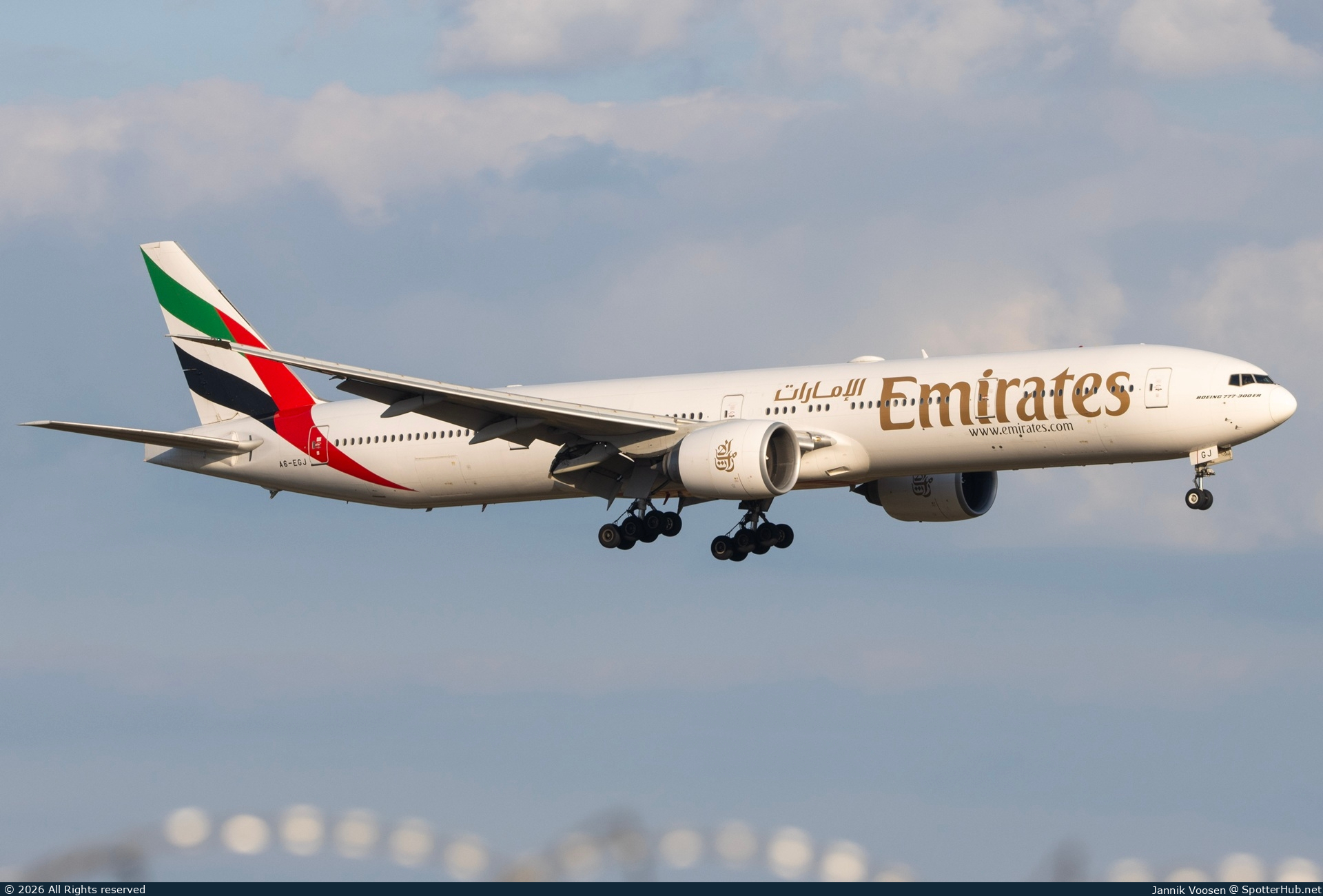 Photo of A6-EGJ - Boeing 777-31H(ER) operated by Emirates