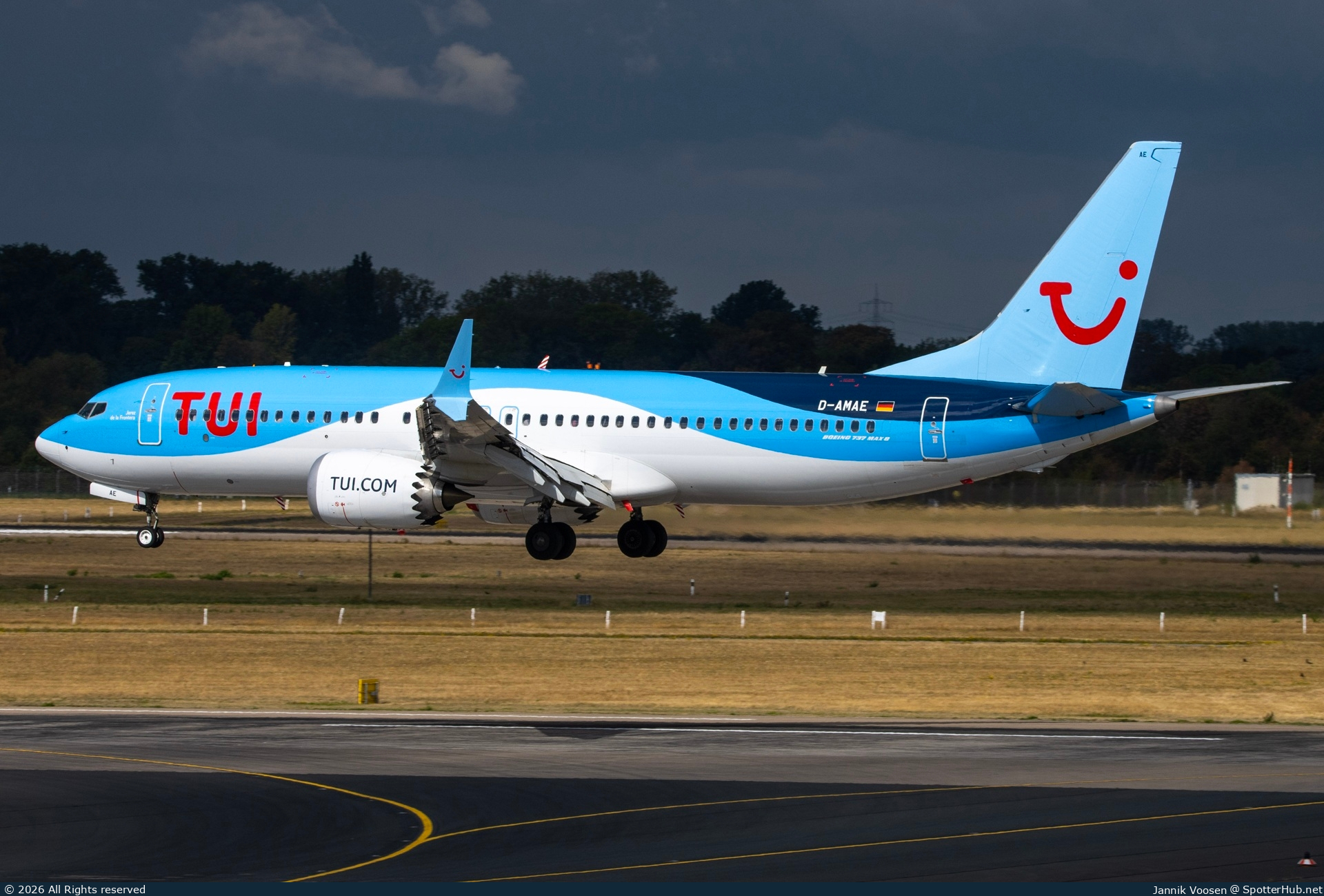 Photo of D-AMAE - Boeing 737 MAX 8 operated by TUIfly