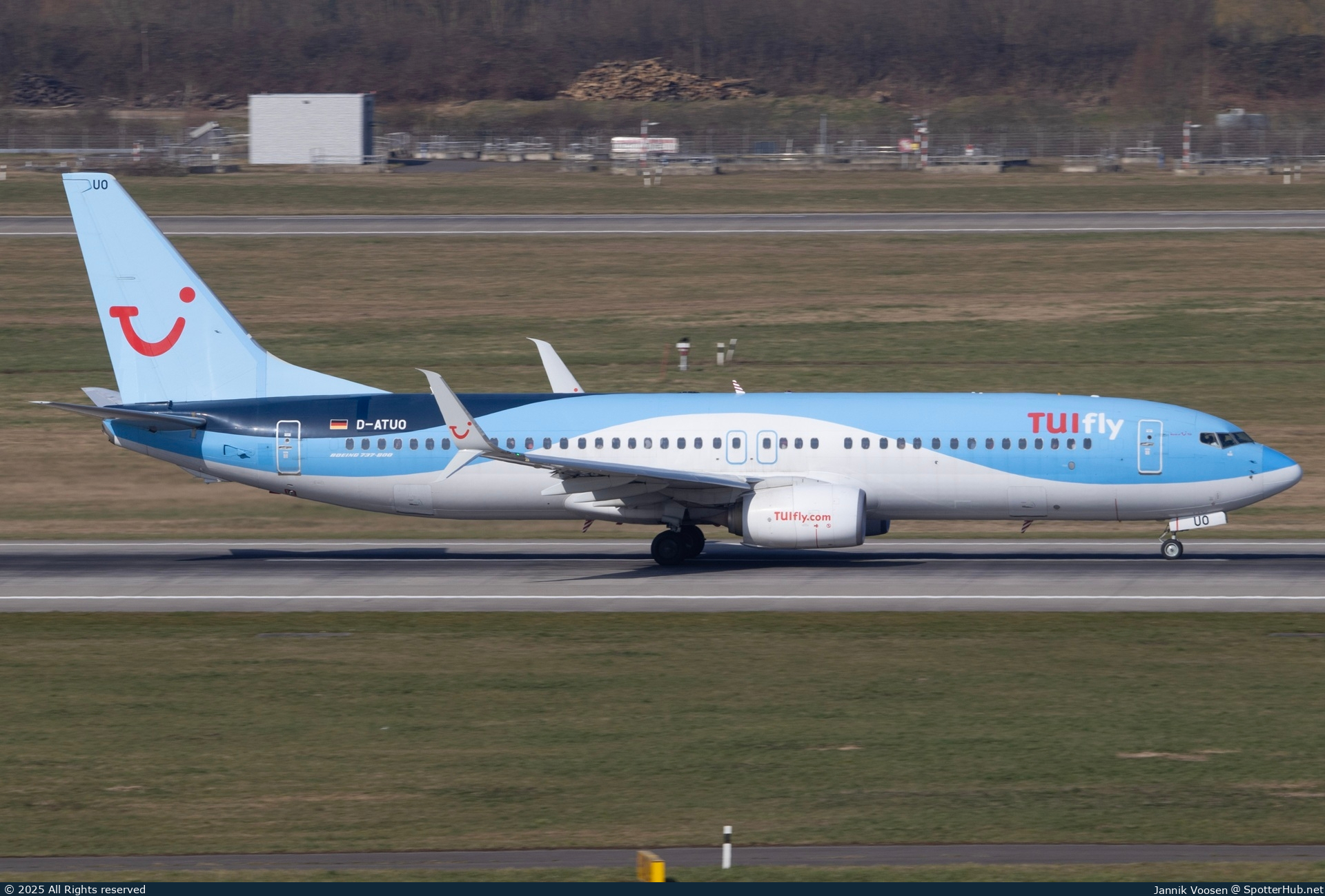 Photo of D-ATUO - Boeing 737-8K5 operated by TUIfly