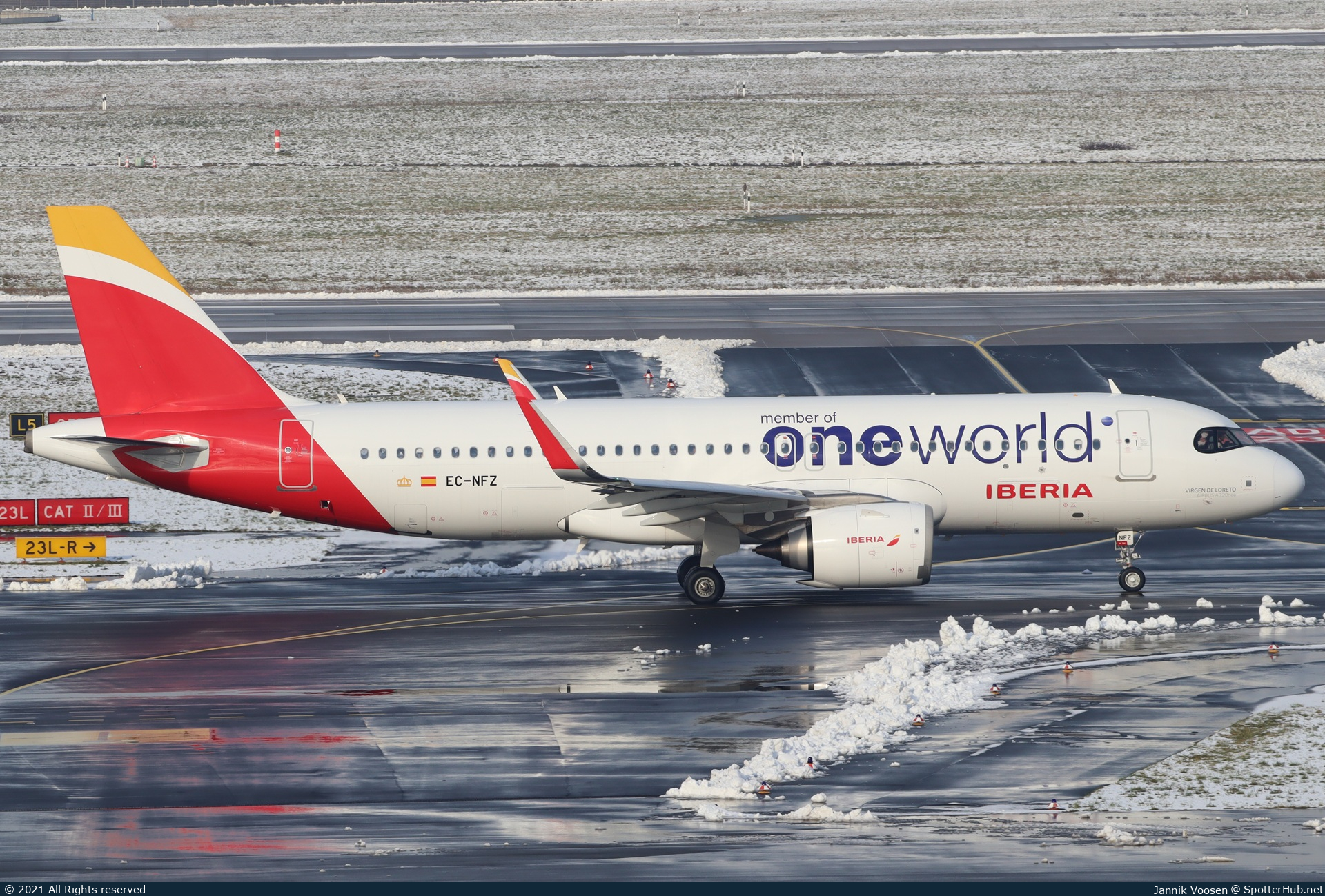 Photo of EC-NFZ - Airbus A320-251N operated by Iberia