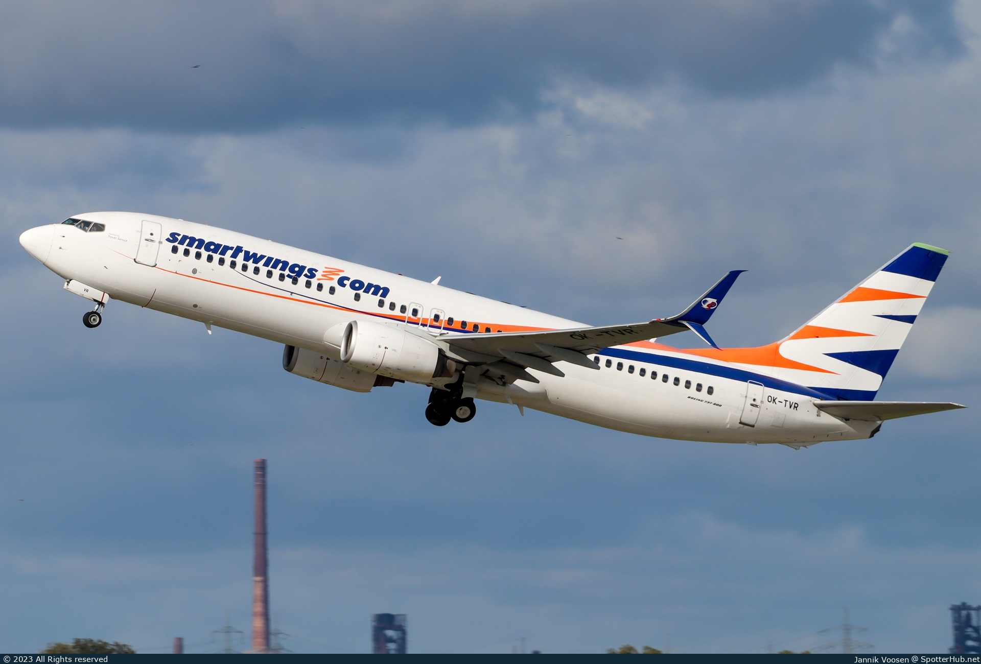 Photo of OK-TVR - Boeing 737-86N operated by SmartWings
