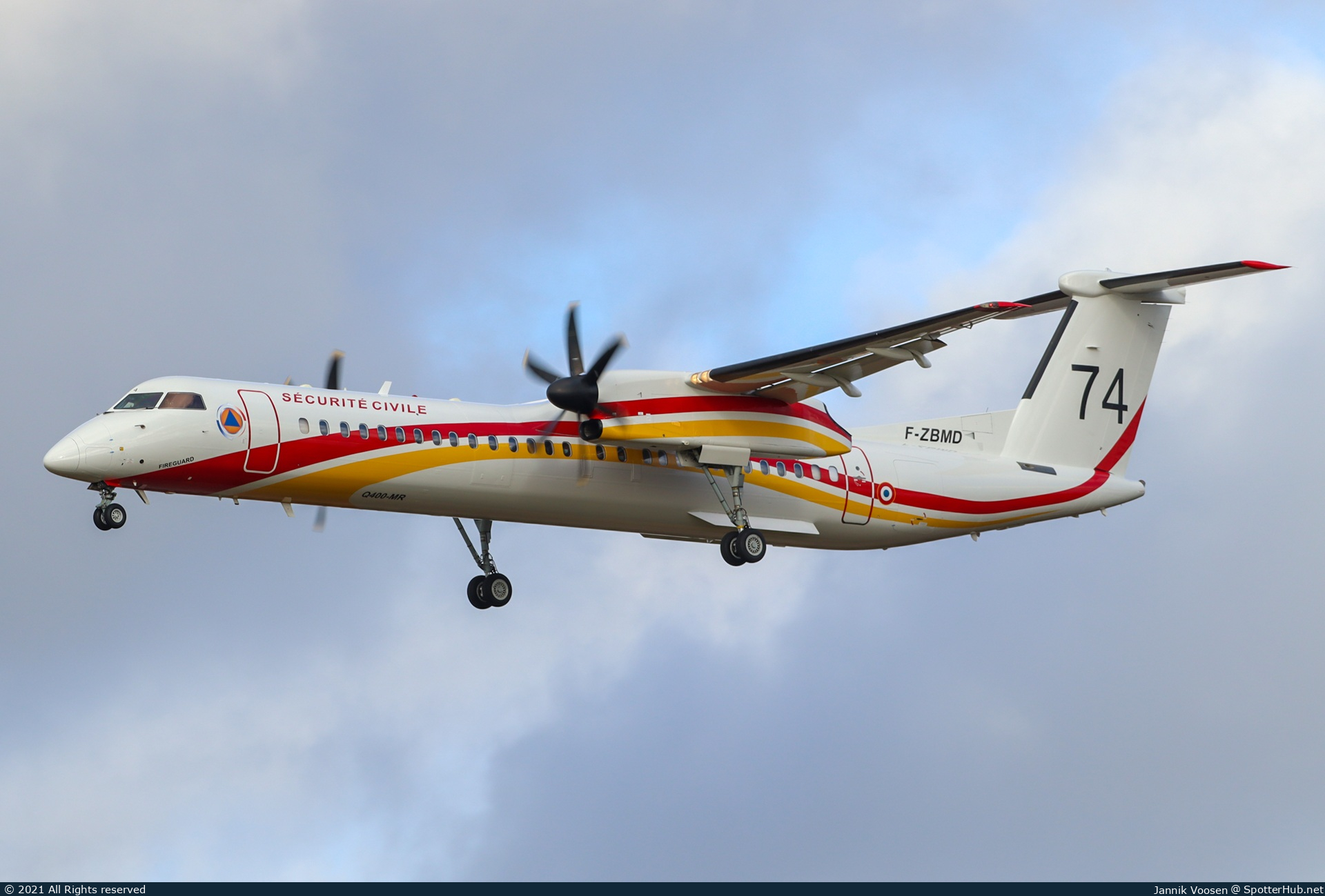 Photo of F-ZBMD - De Havilland Canada DHC-8-402 Dash 8 Q400 MR operated by French Ministry of the Interior - Sécurité Civile