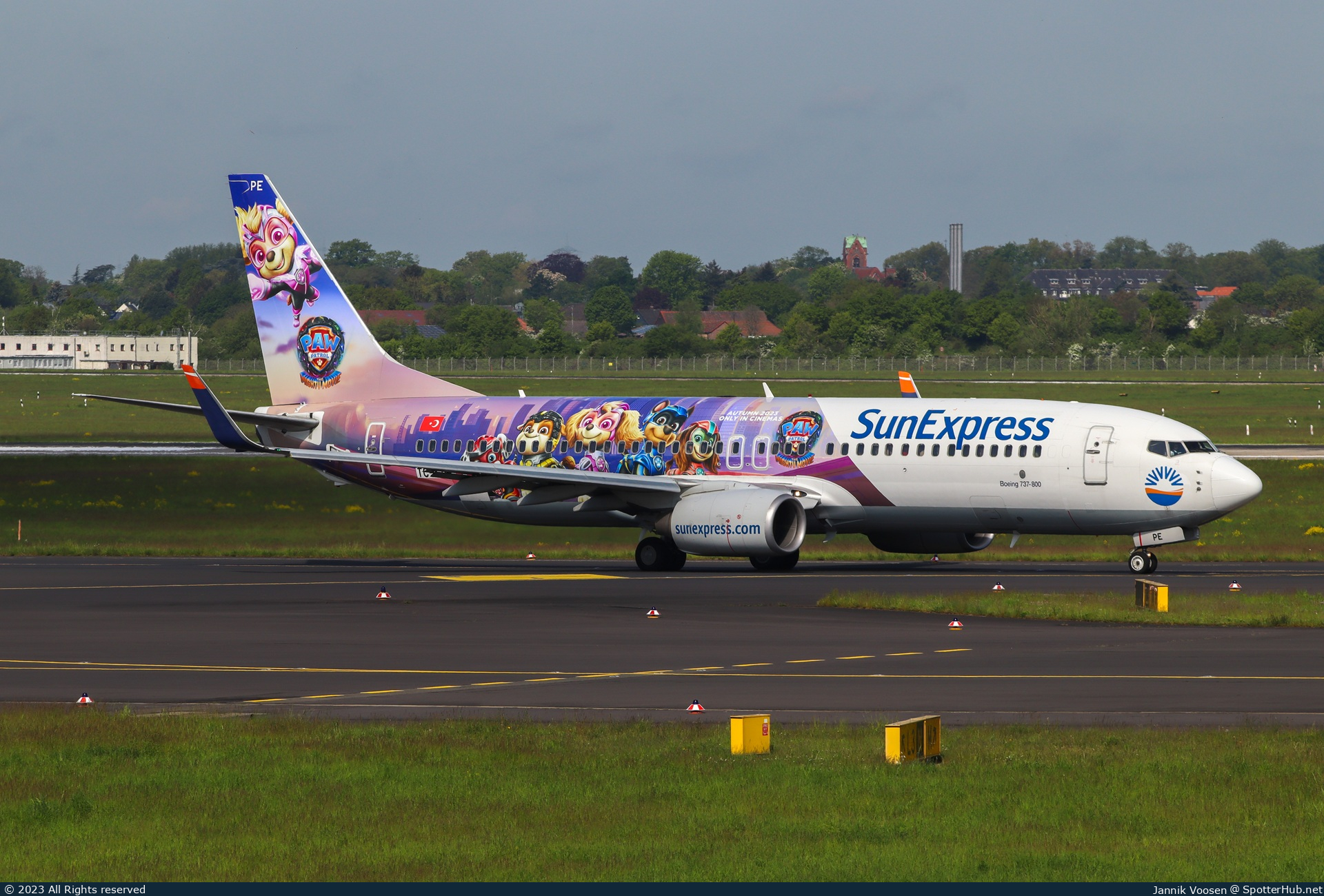 Photo of TC-SPE - Boeing 737-8HC operated by SunExpress