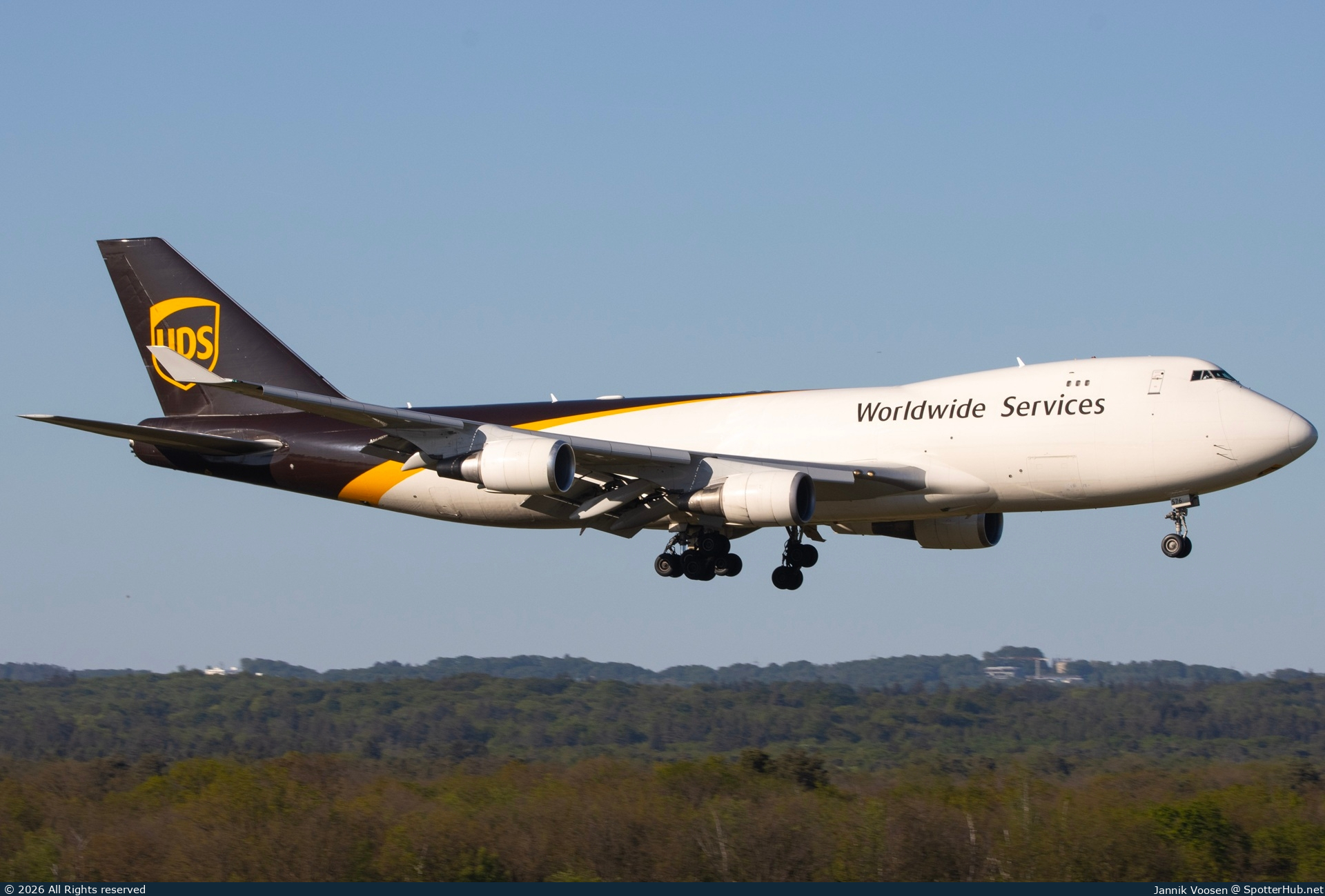 Photo of N576UP - Boeing 747-44AF operated by UPS United Parcel Service
