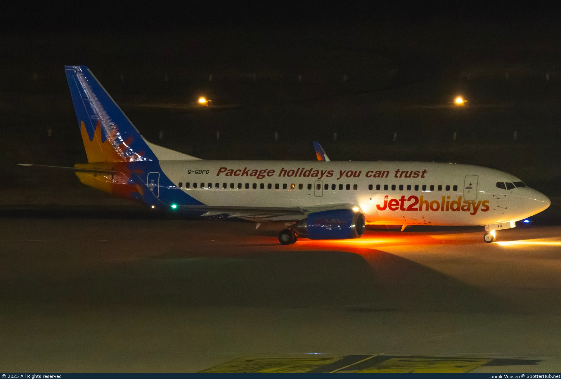 Photo of G-GDFO - Boeing 737-3U3 operated by Jet2