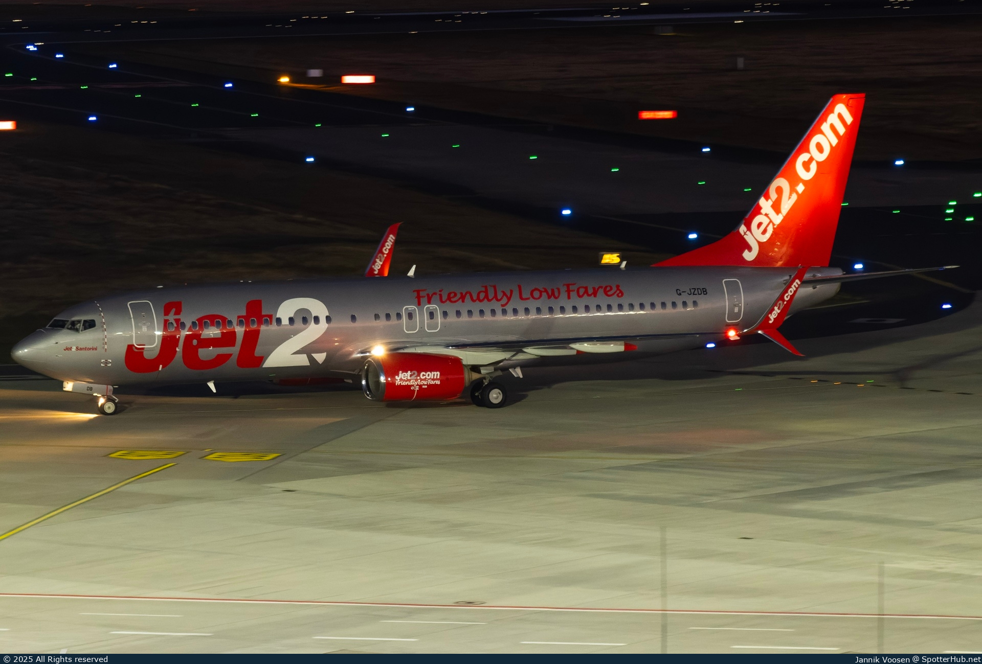 Photo of G-JZDB - Boeing 737-8KN operated by Jet2