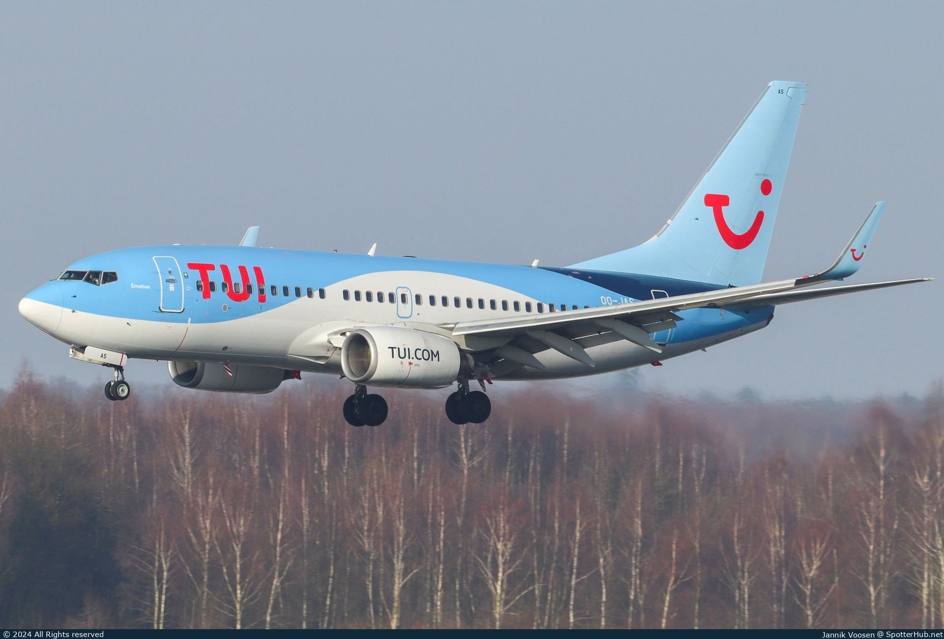Photo of OO-JAS - Boeing 737-7K5 operated by TUI Airlines Belgium