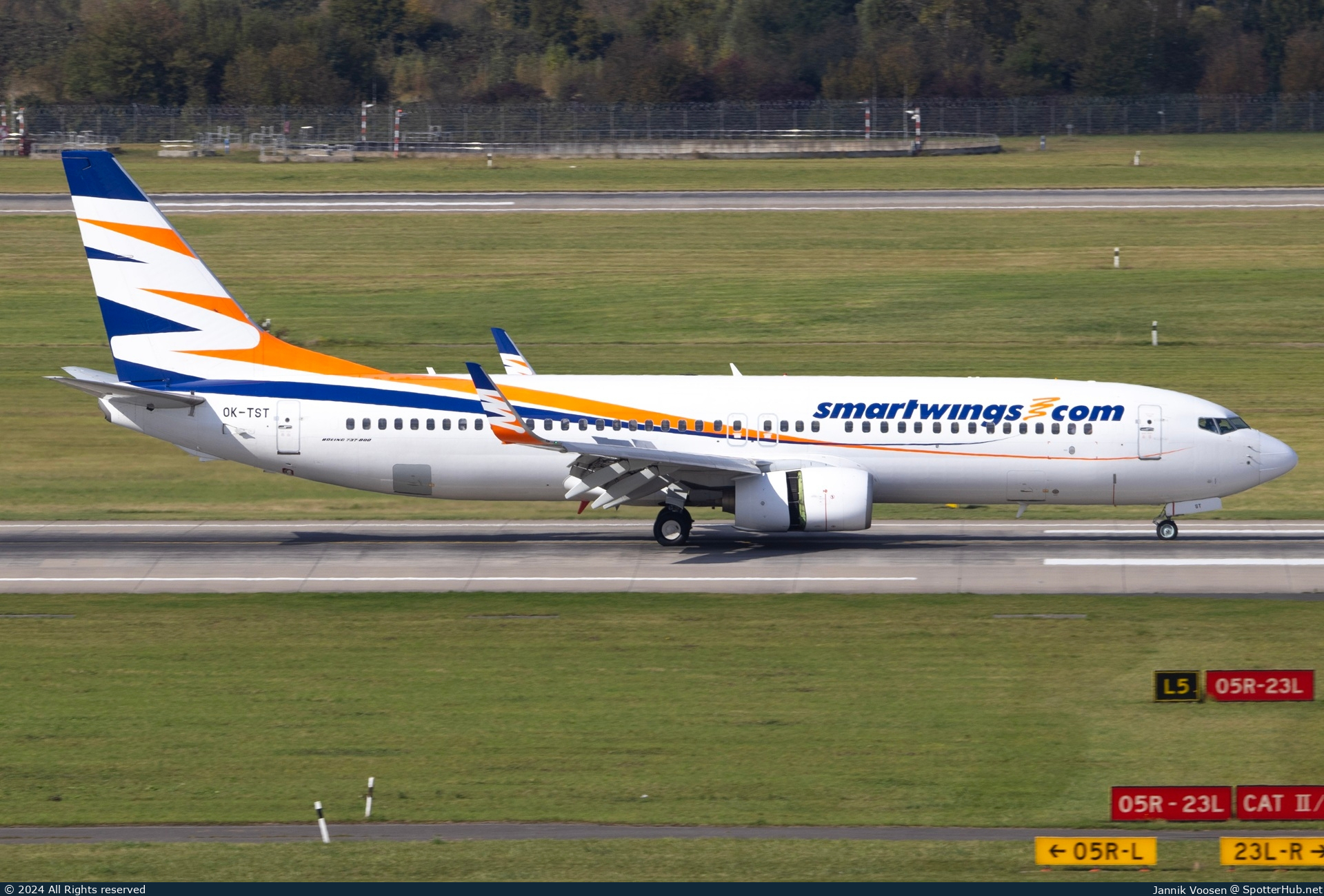 Photo of OK-TST - Boeing 737-86N operated by SmartWings